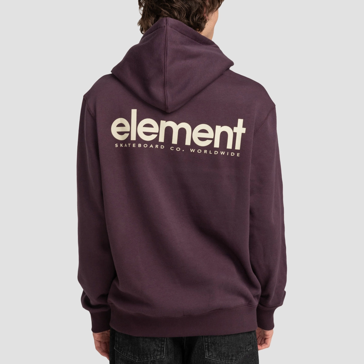 Pure Lineswear, Rhythmic Fit, Motion Simplicity, Versatile Mood, Urban Focus