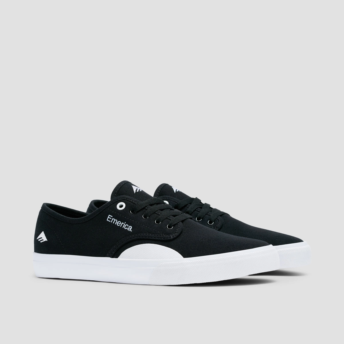 Future-Neutral, Crafted Silhouette, Season-Free Style, Minimal Mood, Adapted Living, Forward Function, Go-Everywhere, Flow-Forward Gear