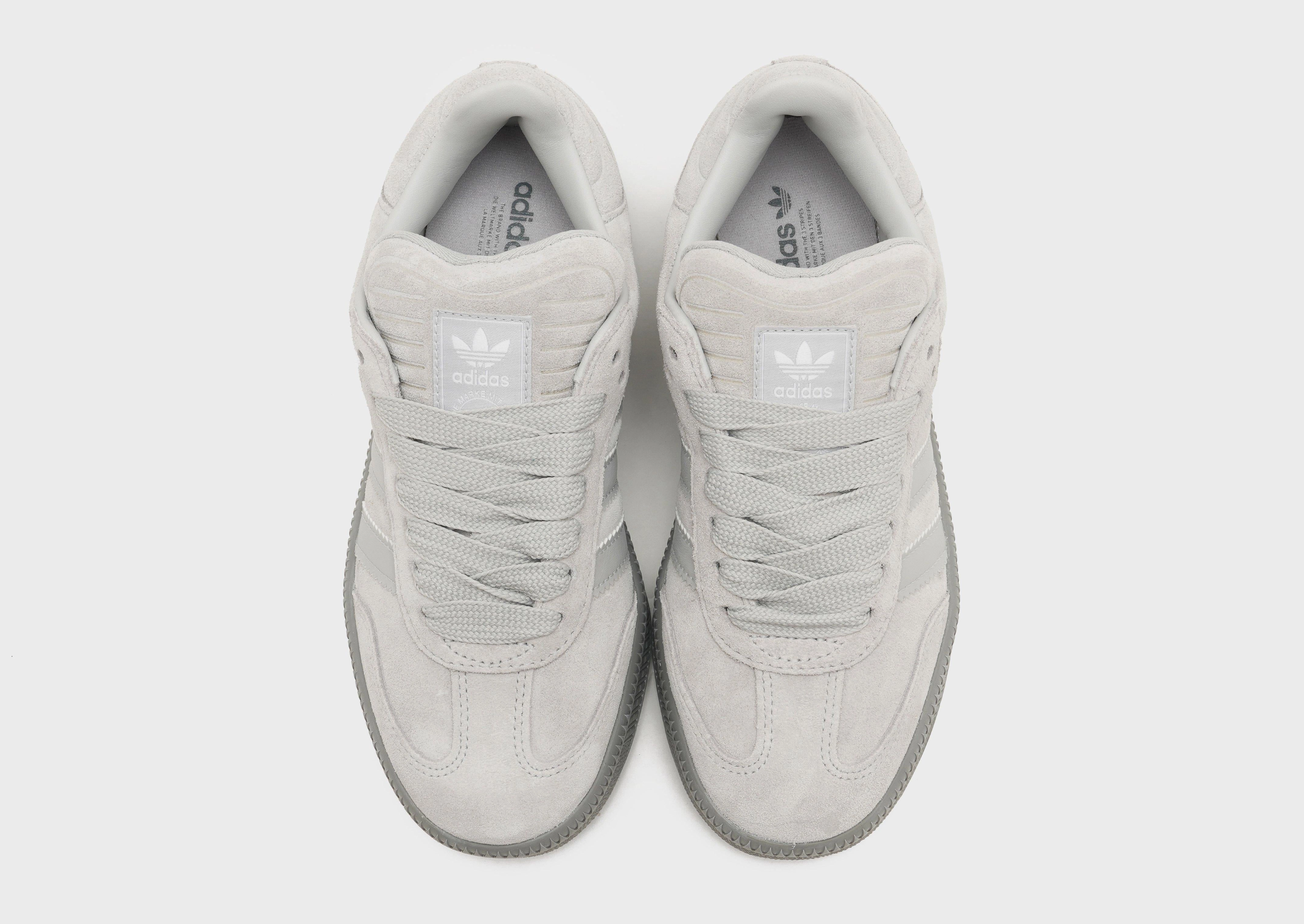 Refined Minimalism, Ultra-Clean Style, Versatile Rhythm, Precision Style, Layer Mindset