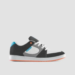 Effortless Edge, Fluid Design, The Now Look, Comfort Zone, Modular Core