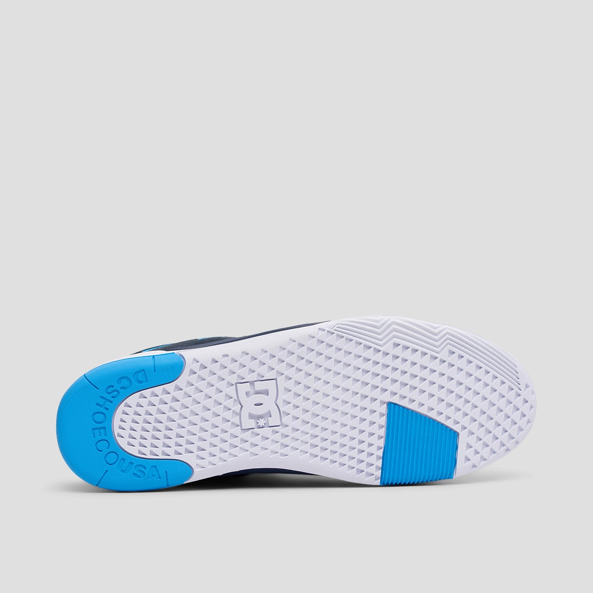 Essential Drop, Seasonless Energy, Motion In Mind, Seasonless Drop, Move All Day, Simple Uniform, Clean Citywear