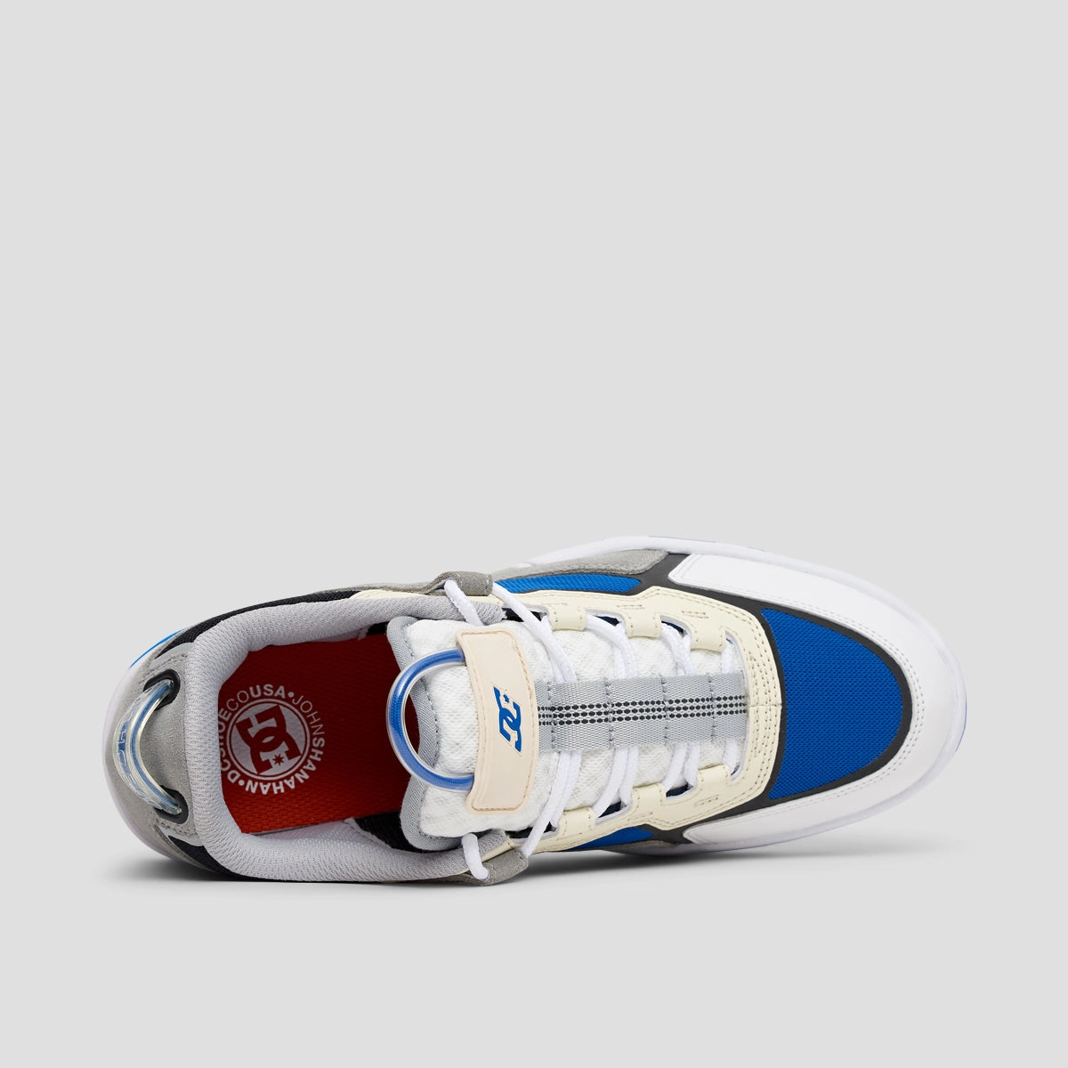 Refined Tone, Understated Utility, Form And Function, Precision Style, Form Plus Function, Pure Urban, Flowwear