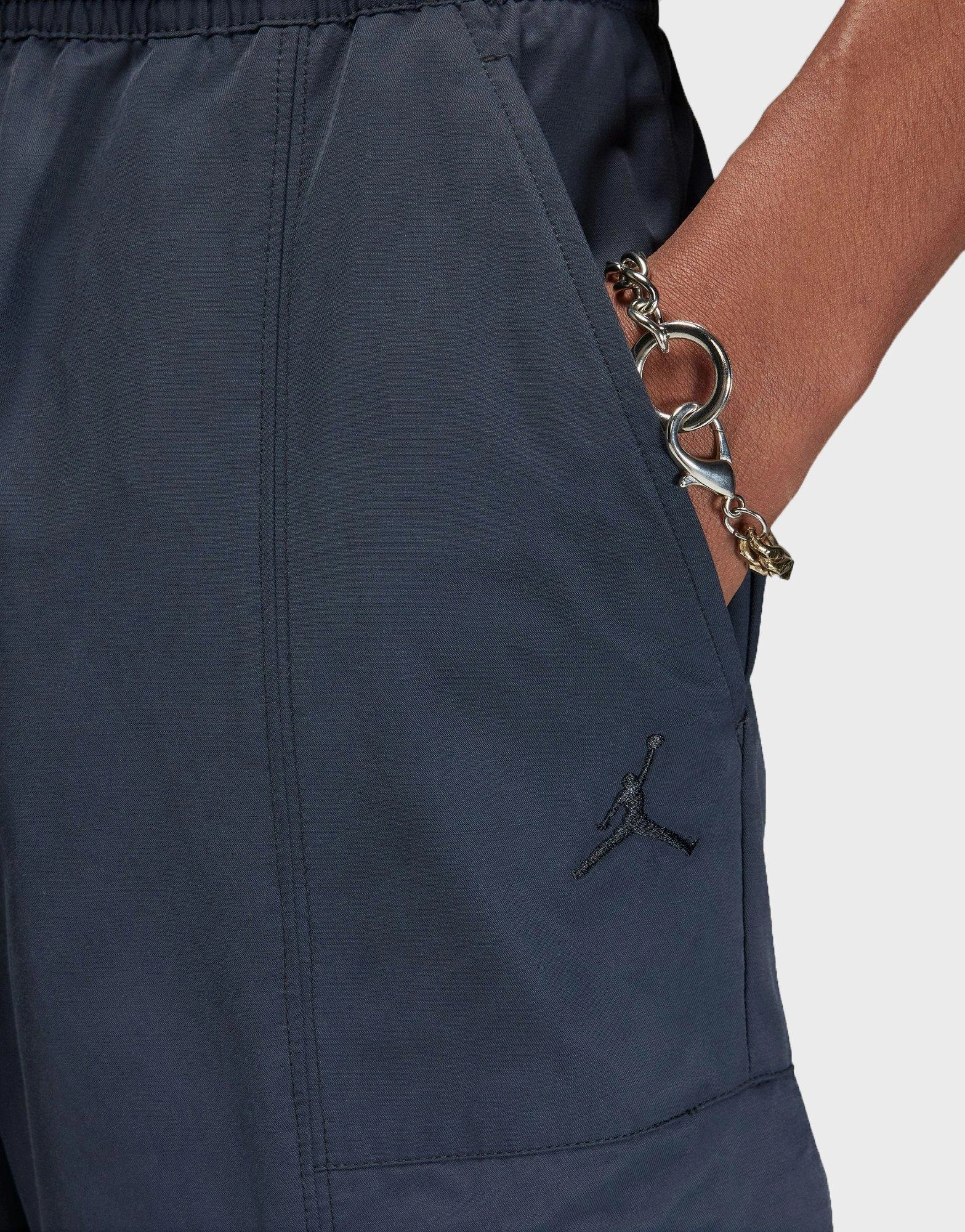 Contemporary Vibes, Daily Wear, Living In Style, Streamline Your Day, Adaptive Gear, Daily Balance, Timeless Cool
