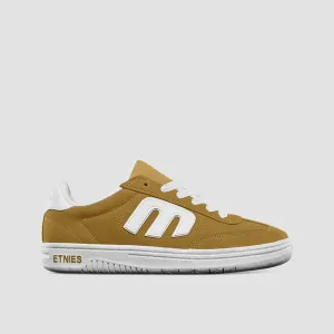 Subtle Signature, Ultra-Clean Style, Motion-Minded, Refined Balance, Edge-Layered
