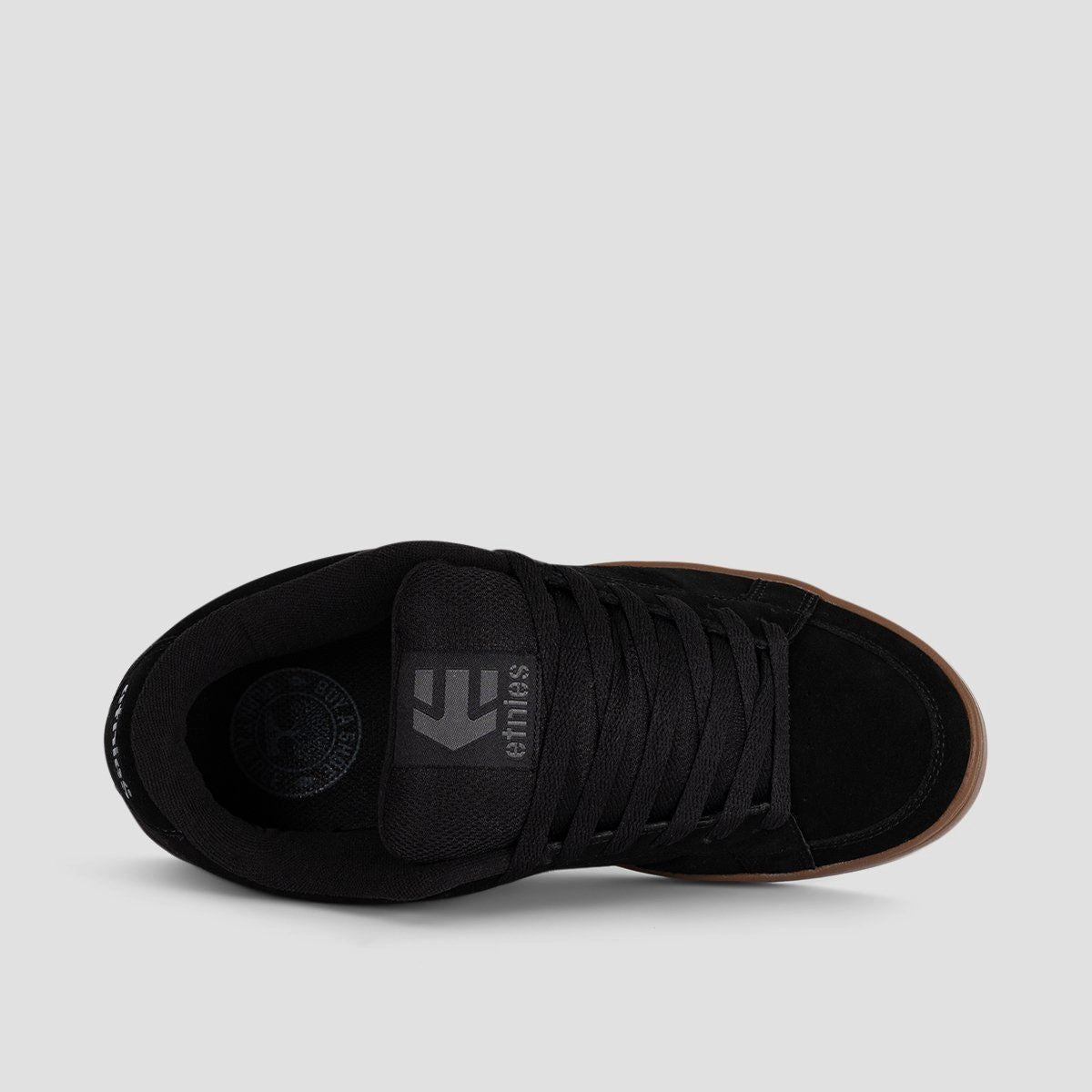 Ready For Streets, Cool Motion, Season-Free Style, Ease Daily, Uncomplicated Fit, Cool Minimalism, Core Rhythm, Design-First
