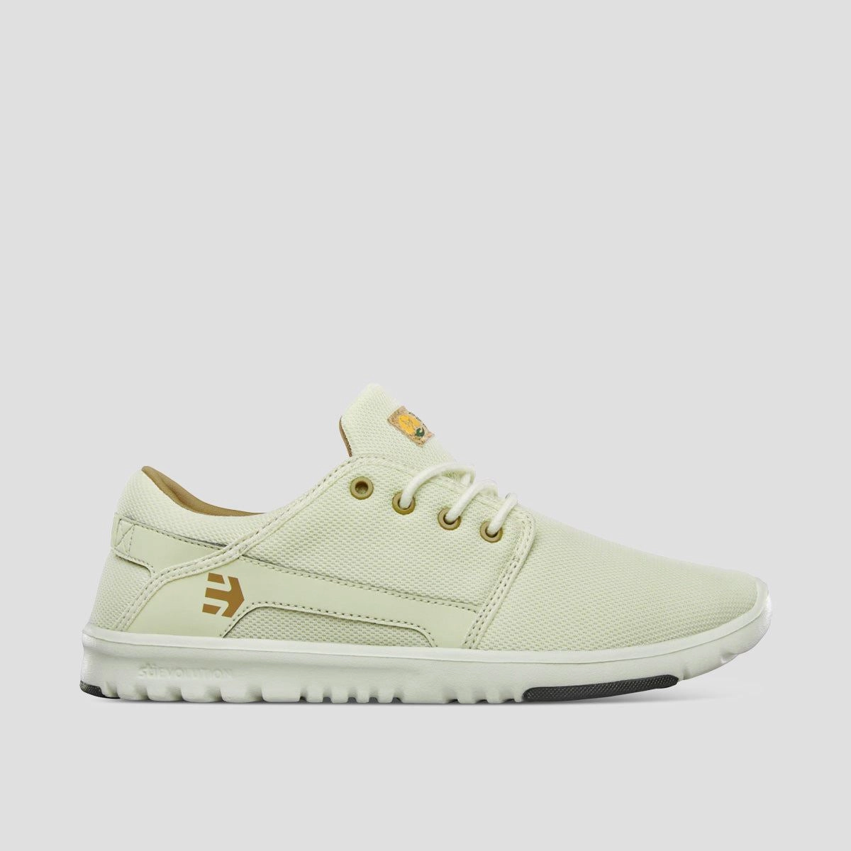 Your City System, Contemporary Vibes, City-Proof, Purpose-First Outfit, Quiet Performance, Future-Forward Comfort