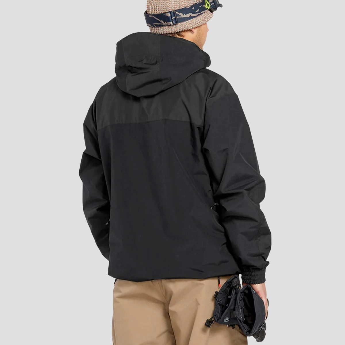 Flow In Motion, Refined Urbanism, Lightweight Living, Seamless City, Seamless Outfit, Cool Crafted