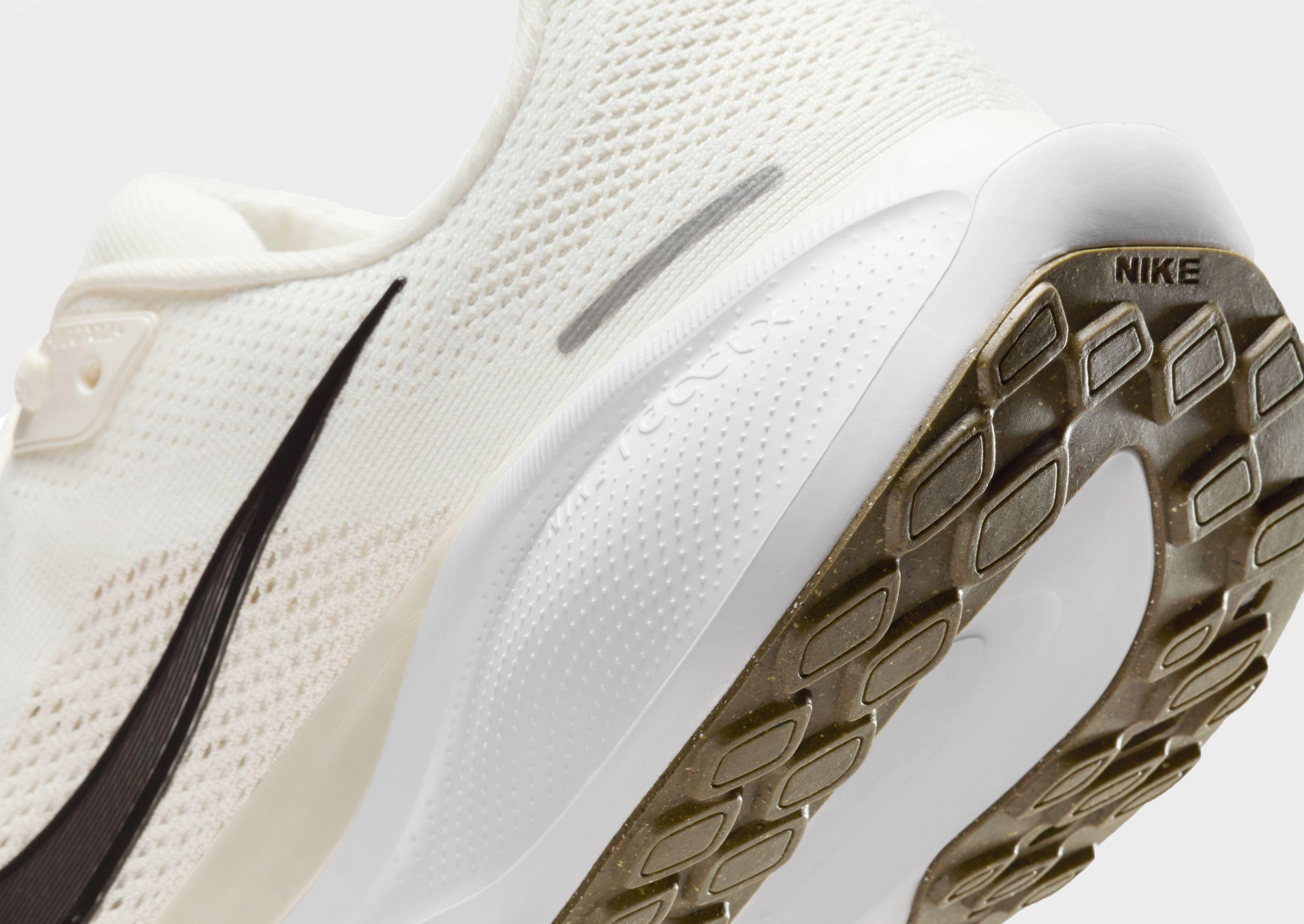 Go-Mode Ready, Quiet Boldness, Quiet Strength, In-Motion Look, New Classics, Ease Daily, Ready To Flex