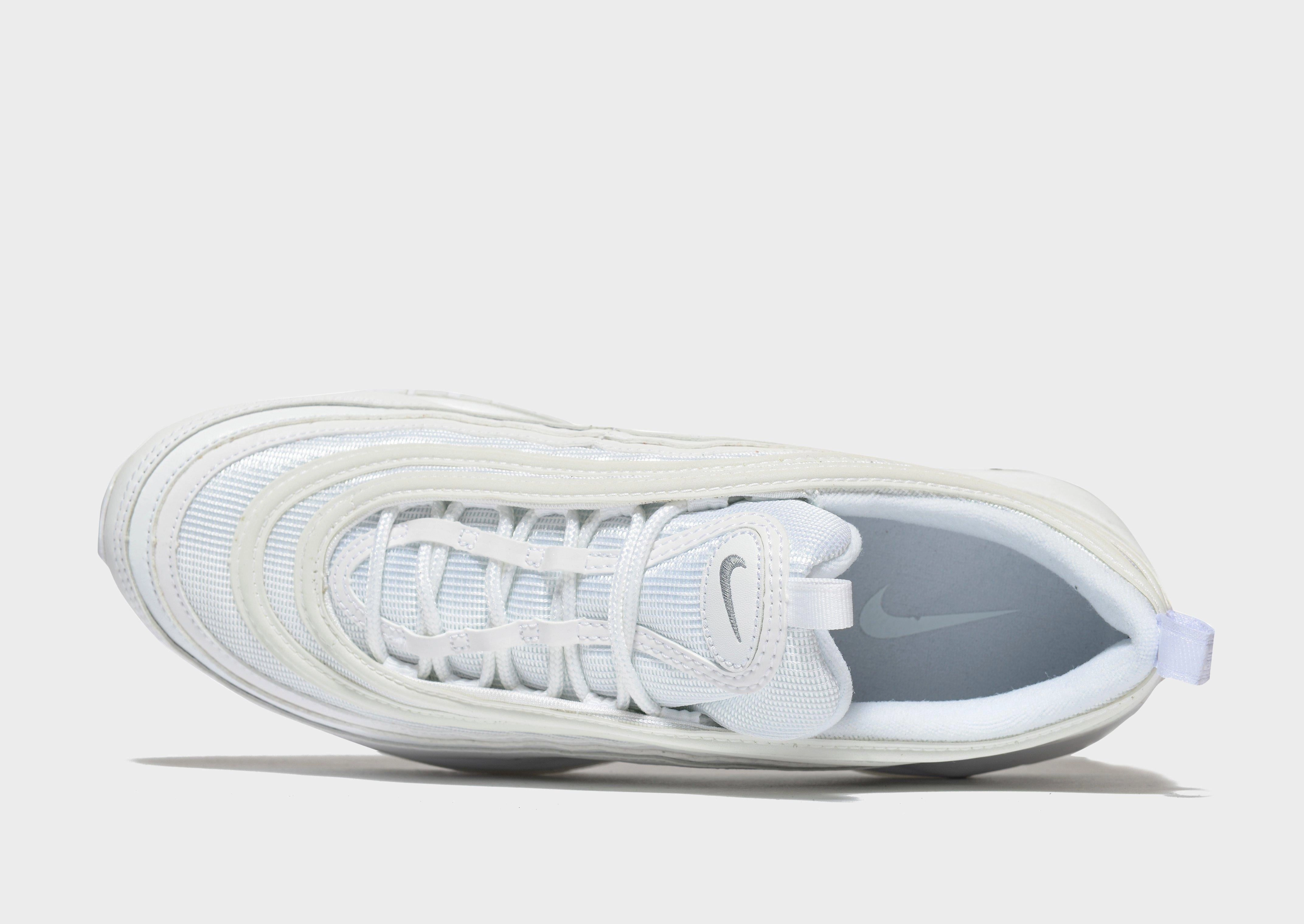 Core To Explore, Constant Vibe, Cool Confidence, Smooth Silhouettes, Flow In Motion, Flow-Wear Future, Engineered Comfort, Soft-Fit System