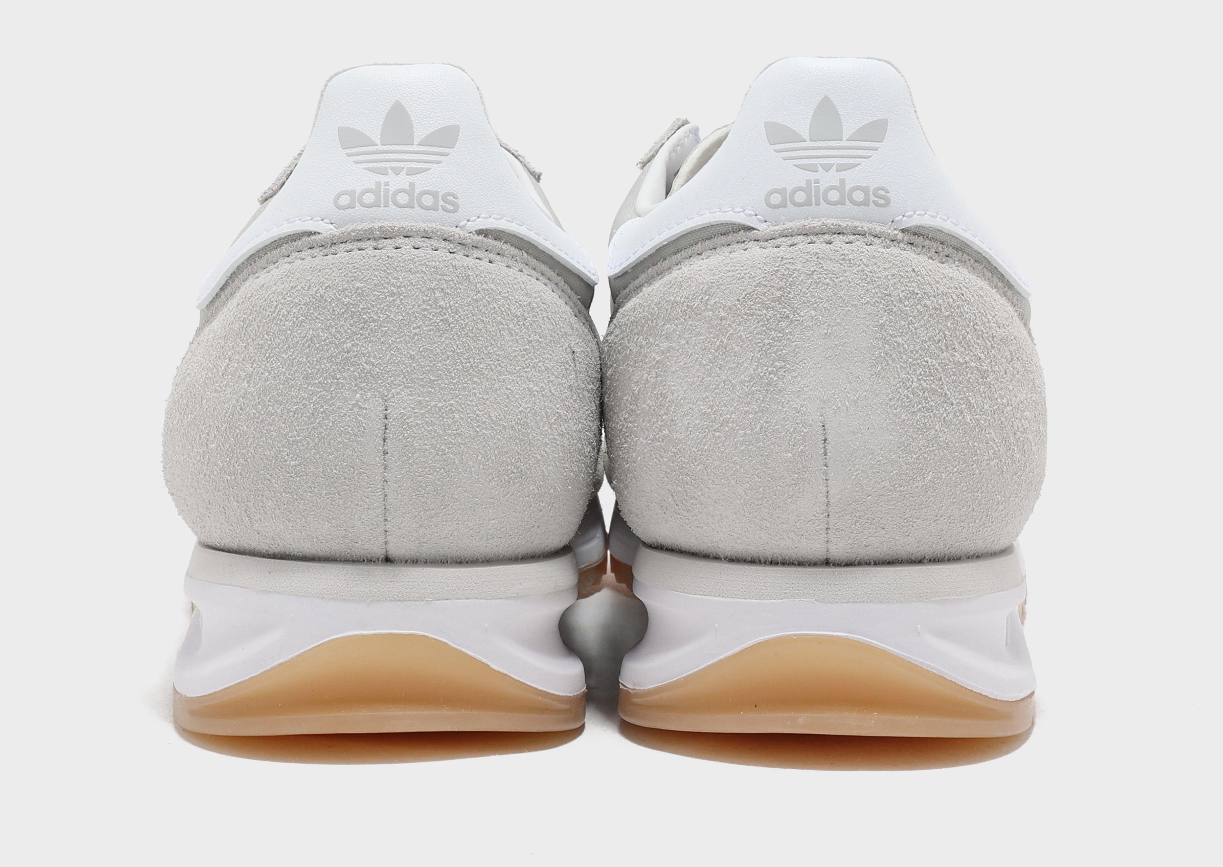 Future-Ready, Minimal Mood, Easy Polish, Active Ease, Lightweight Presence, Form-Light Fit