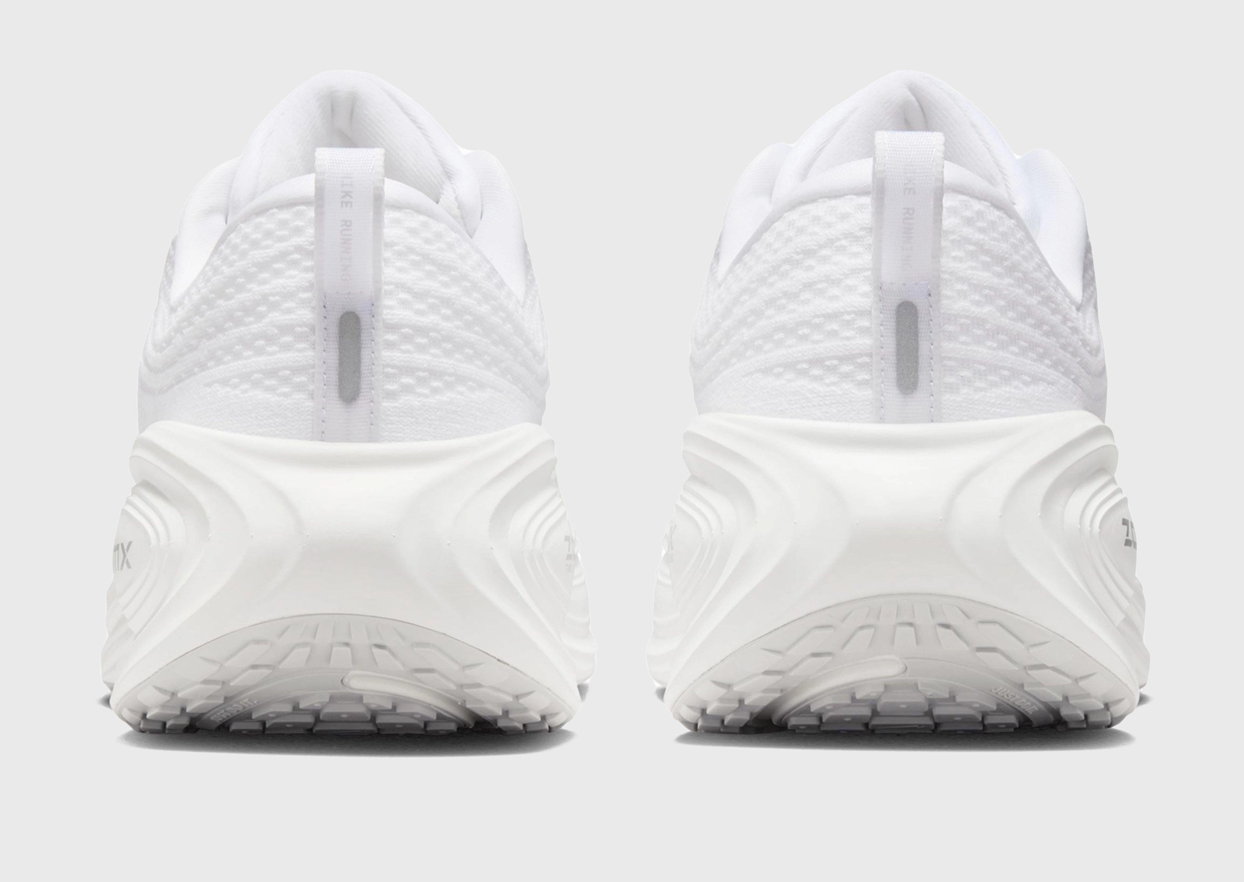 Your New Core, Feel The Flow, Urban Calm, Shift-Mode, Unified Fit, Minimal Design, Crafted Balance, Signature Look