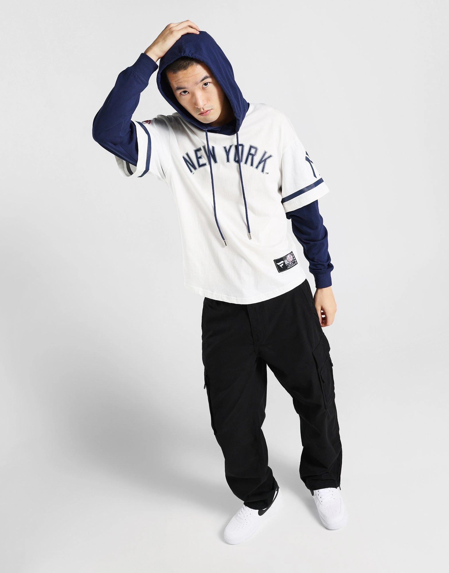 Next-Level Casual, Streamlined Fit, Everyday Outlook, Optimized Outfit, The New Essential, Rhythm-Based Wear, Modern Momentum, City-Form