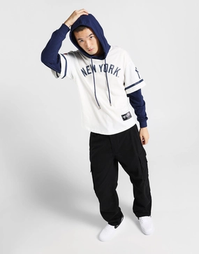 Next-Level Casual, Streamlined Fit, Everyday Outlook, Optimized Outfit, The New Essential, Rhythm-Based Wear, Modern Momentum, City-Form