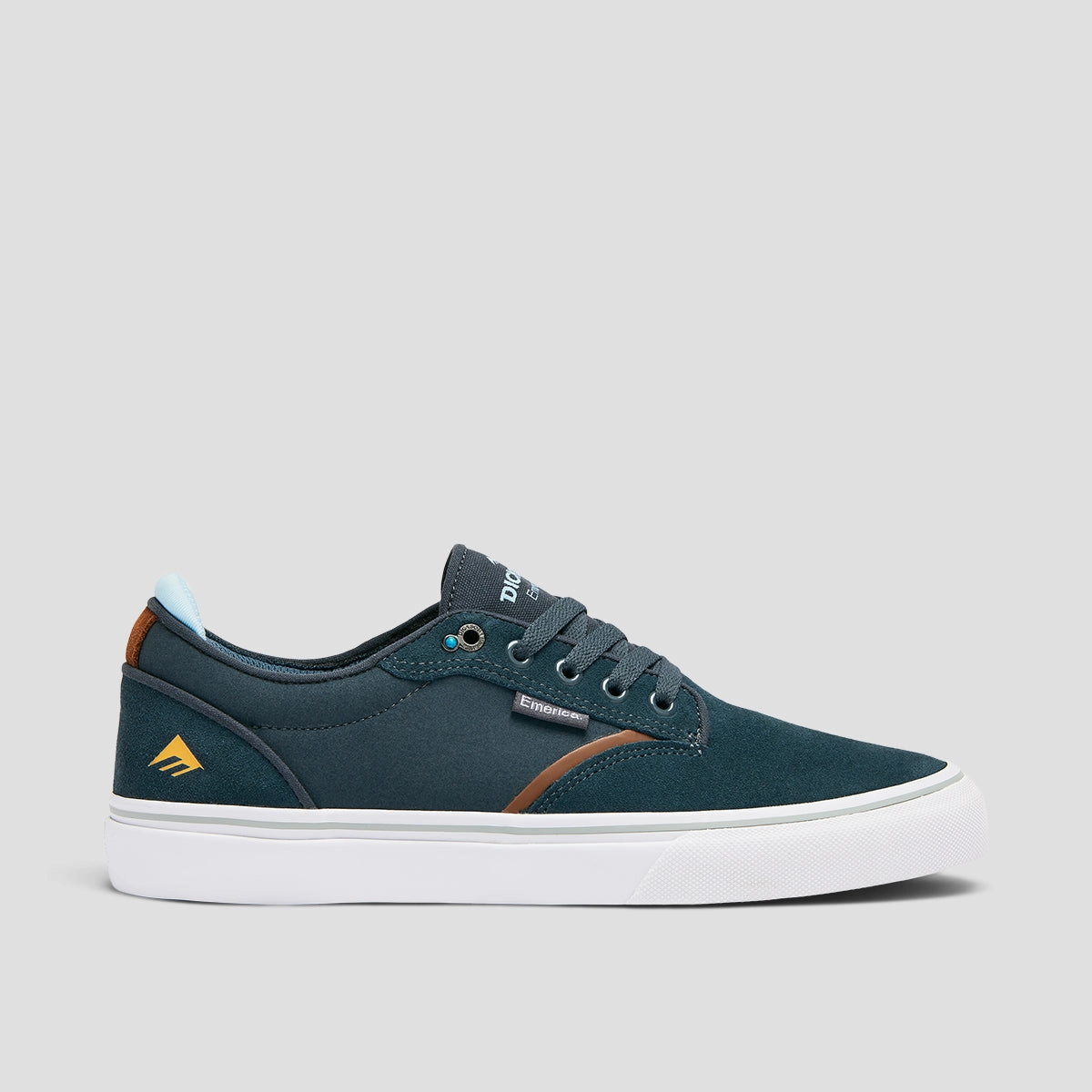 Explore With Ease, Move Smarter, Refined To Move, Expressive Minimal, Motion In Mind, Uncomplicated Gear, Engineered For Now, Refined Streetwear