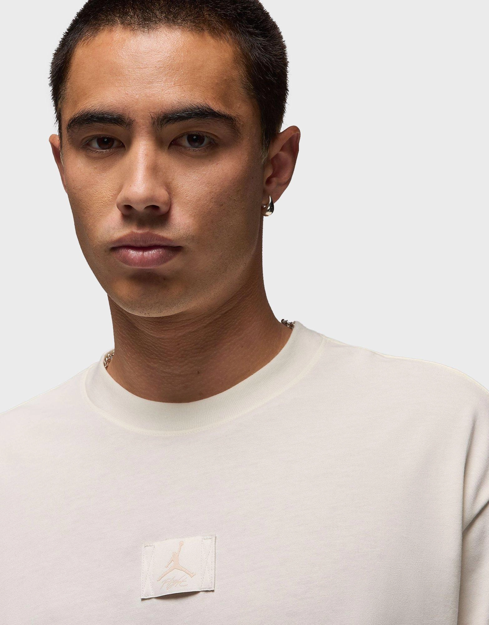 Vibe-Centered, Cool Motion, Evolved Form, The Feel Factor, Flowwear, Easy Essential, Adapt And Go, Fluid-Form Design