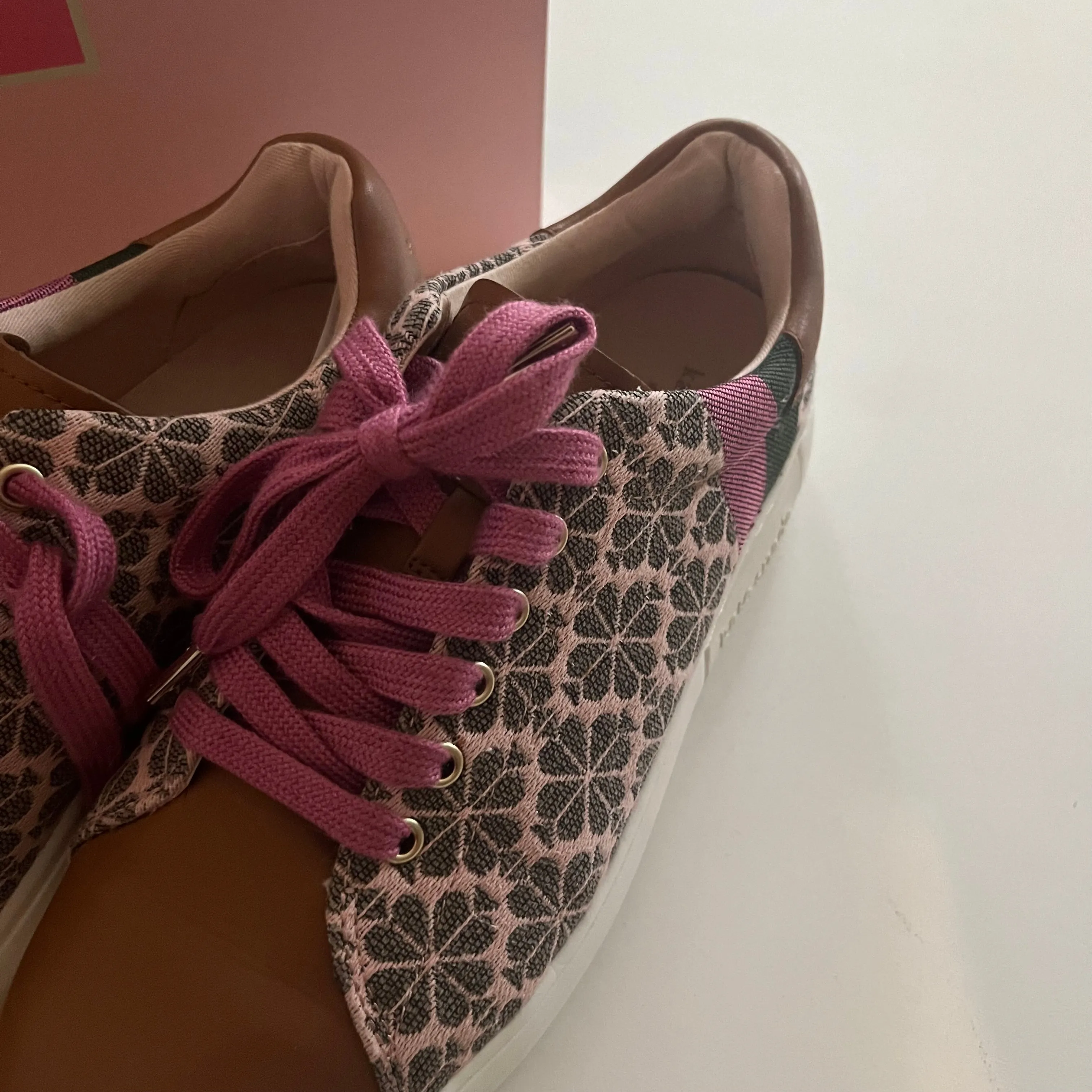 Floral Shoes Flats Oxfords & Loafers Kate Spade, Size 9 Kate Spade Bags