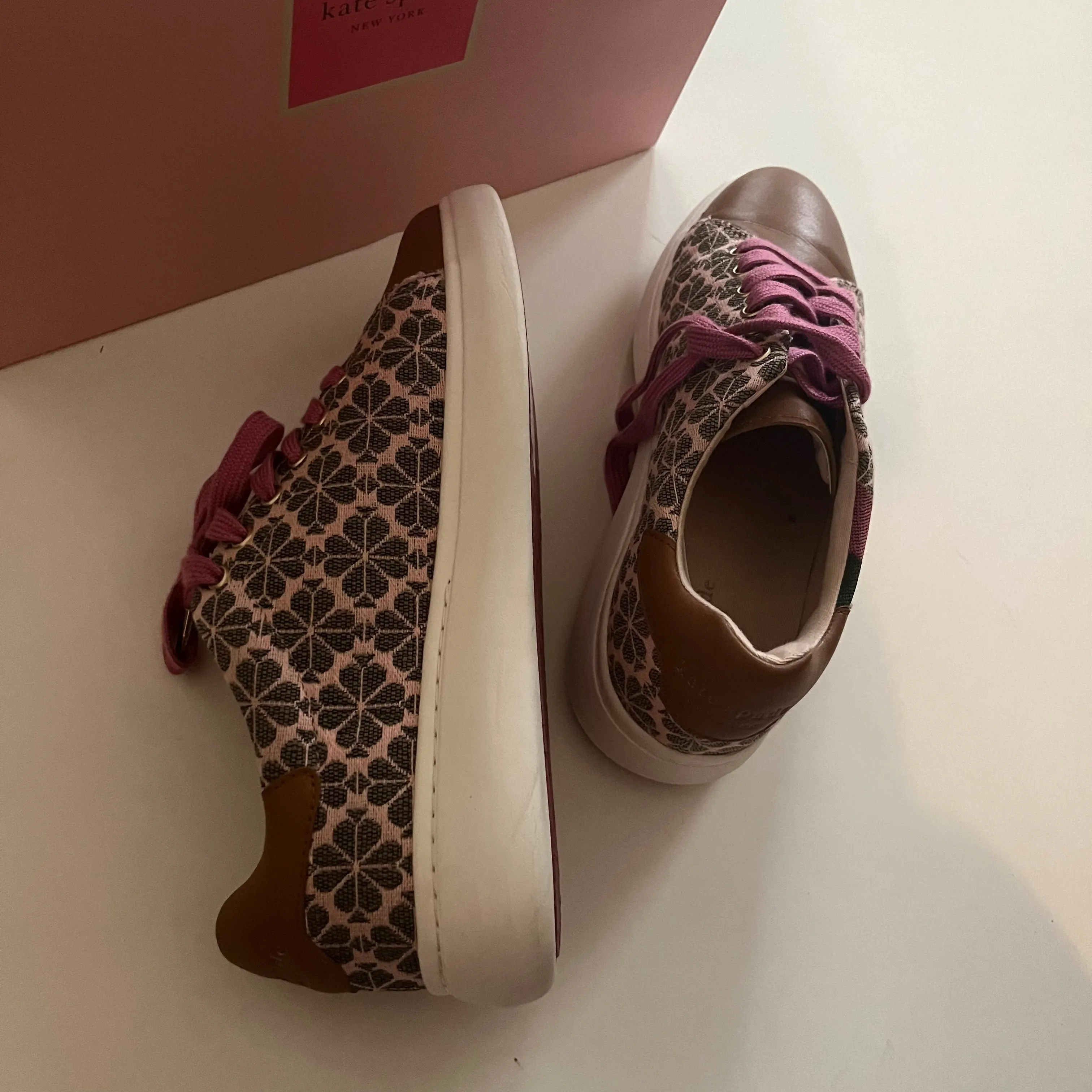 Floral Shoes Flats Oxfords & Loafers Kate Spade, Size 9 Kate Spade Bags