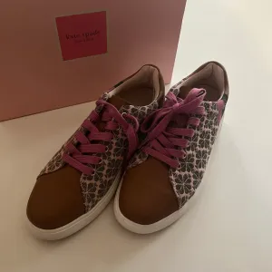 Floral Shoes Flats Oxfords & Loafers Kate Spade, Size 9 Kate Spade Bags