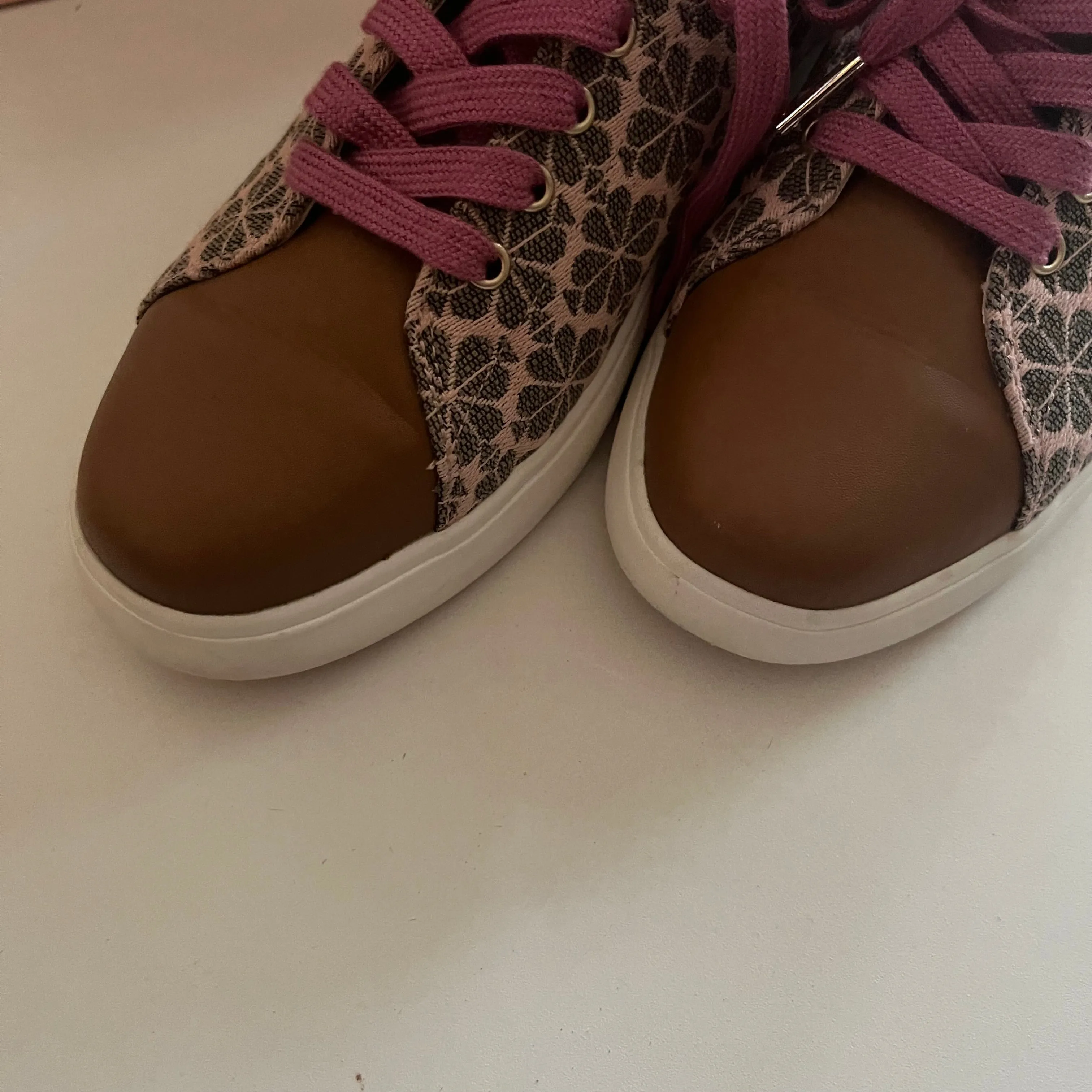 Floral Shoes Flats Oxfords & Loafers Kate Spade, Size 9 Kate Spade Bags