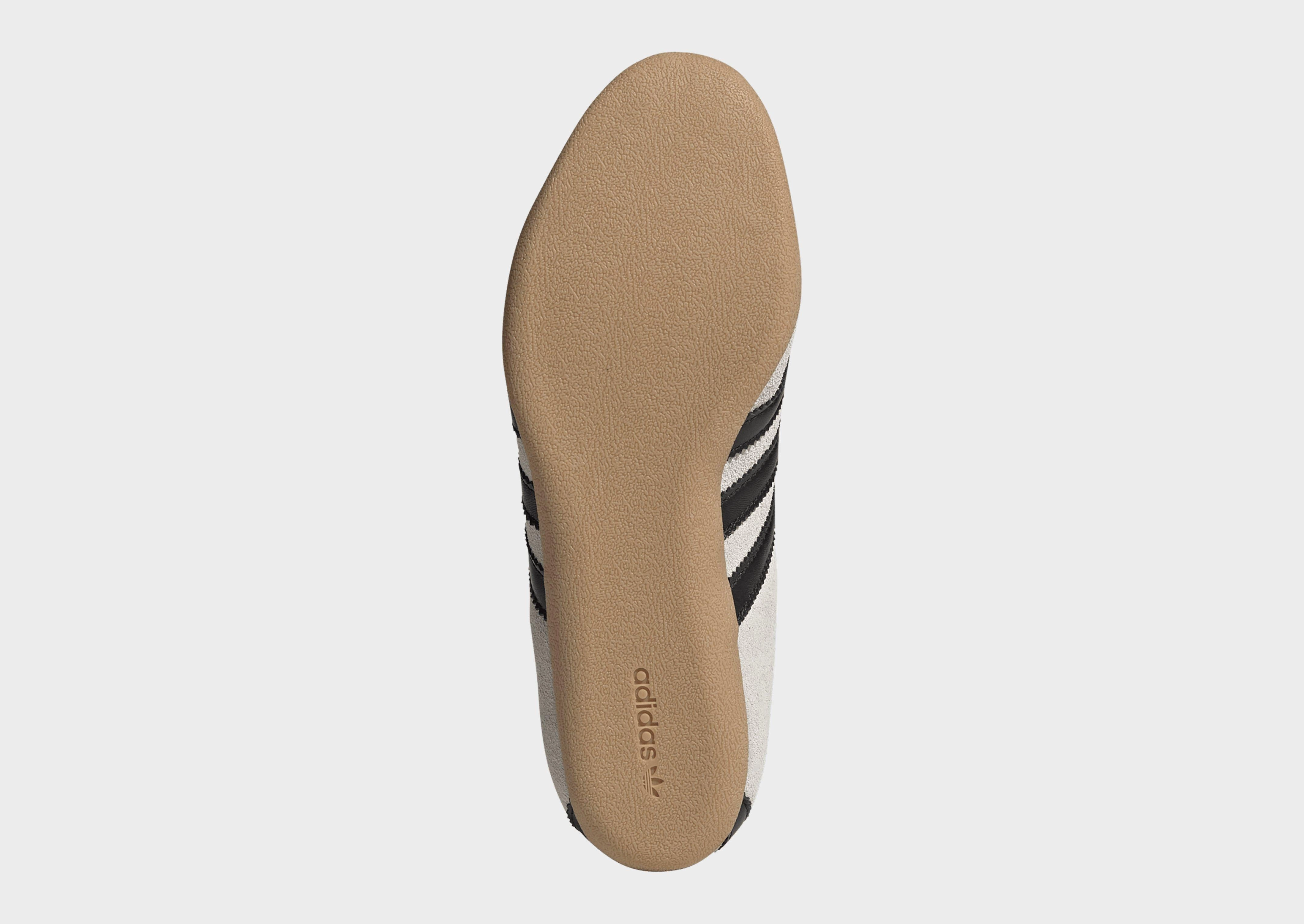 Live Refined, Made To Roam, Essential Gear, Elevated Simplicity, Distinctly Modern, Essential Uniform