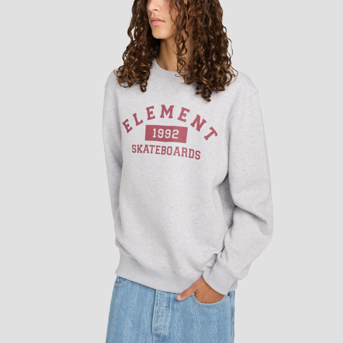 Everyday Outlook, Flexible Form, Essentials, Upgraded, Iconic Minimalism, Motion Simplicity, Layer With Ease