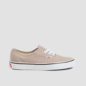 Form And Motion, Progressive Feel, New Classics, Carry Your Vibe, Dynamic Presence, Universal Outfit, Multi-Wear Outfit, All-Weather Vibe