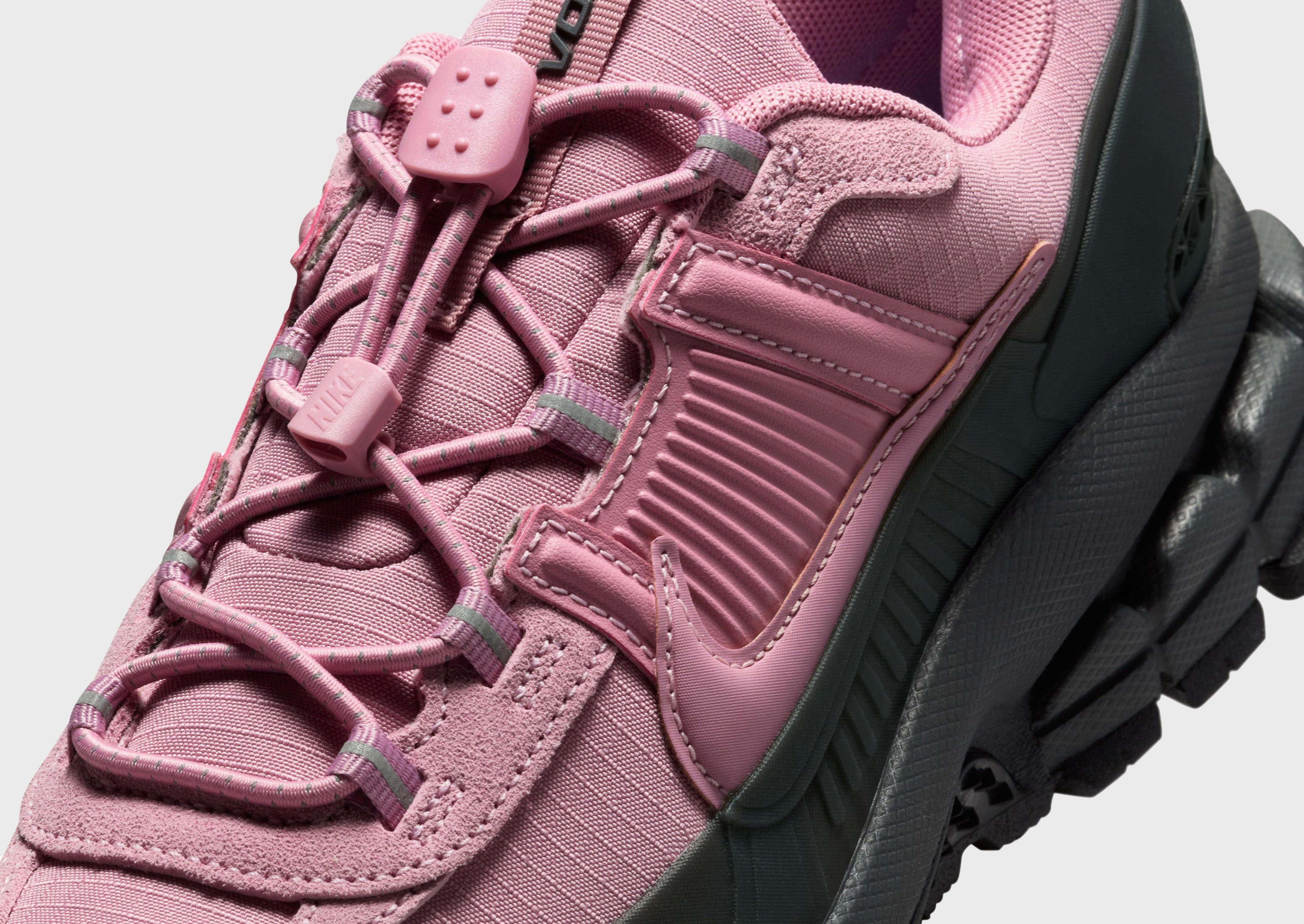 Style Meets Tech, Confident Comfort, Subtle Evolution, Express In Ease, Light Motion Gear, Adaptive Edge, Cool Tones