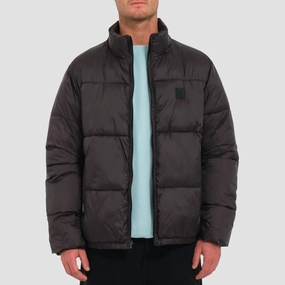 Structured Freedom, Universal Pieces, Your Daily Layer, Constant Vibe, Pure Lineswear