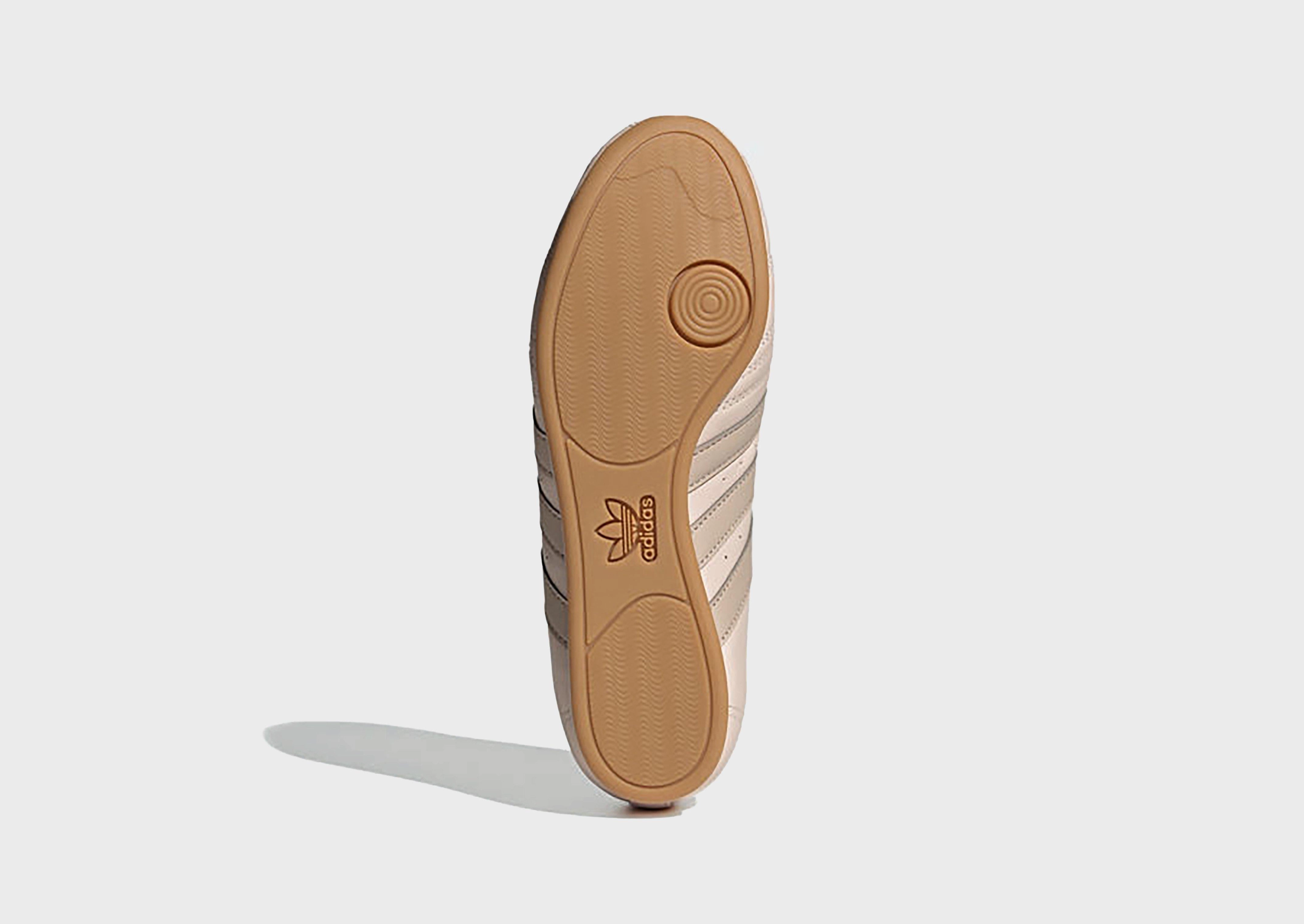 Bold Details, City-Proof, Balance Meets Style, Distinctly Modern, Ease In Motionwear, Relaxed Innovation, Comfort In Layers, Urban Energy