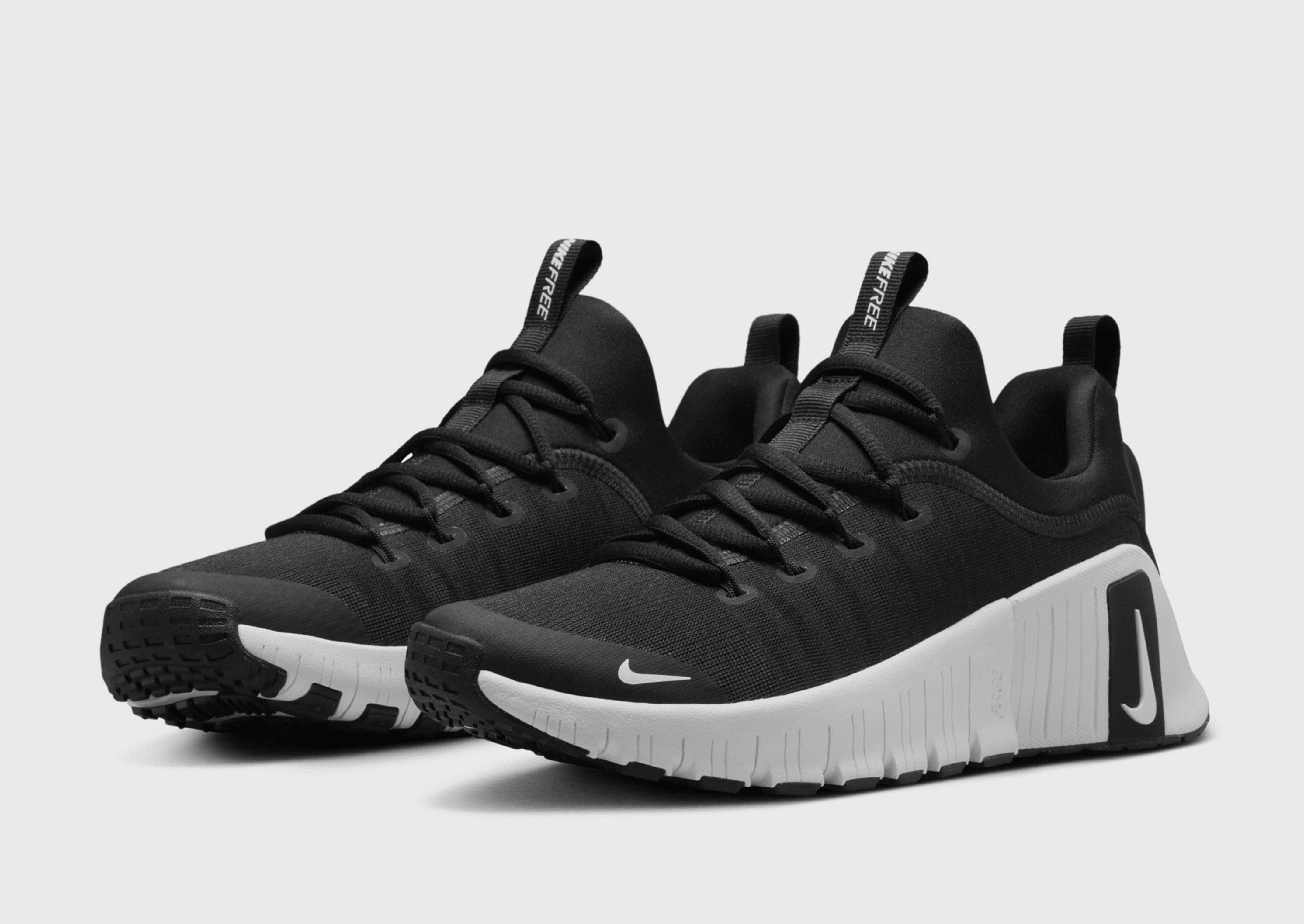 In-Motion Look, Calm Crafted, Flexible Everyday, Performance Meets Style, Refined Fit Gear, Refined Feel