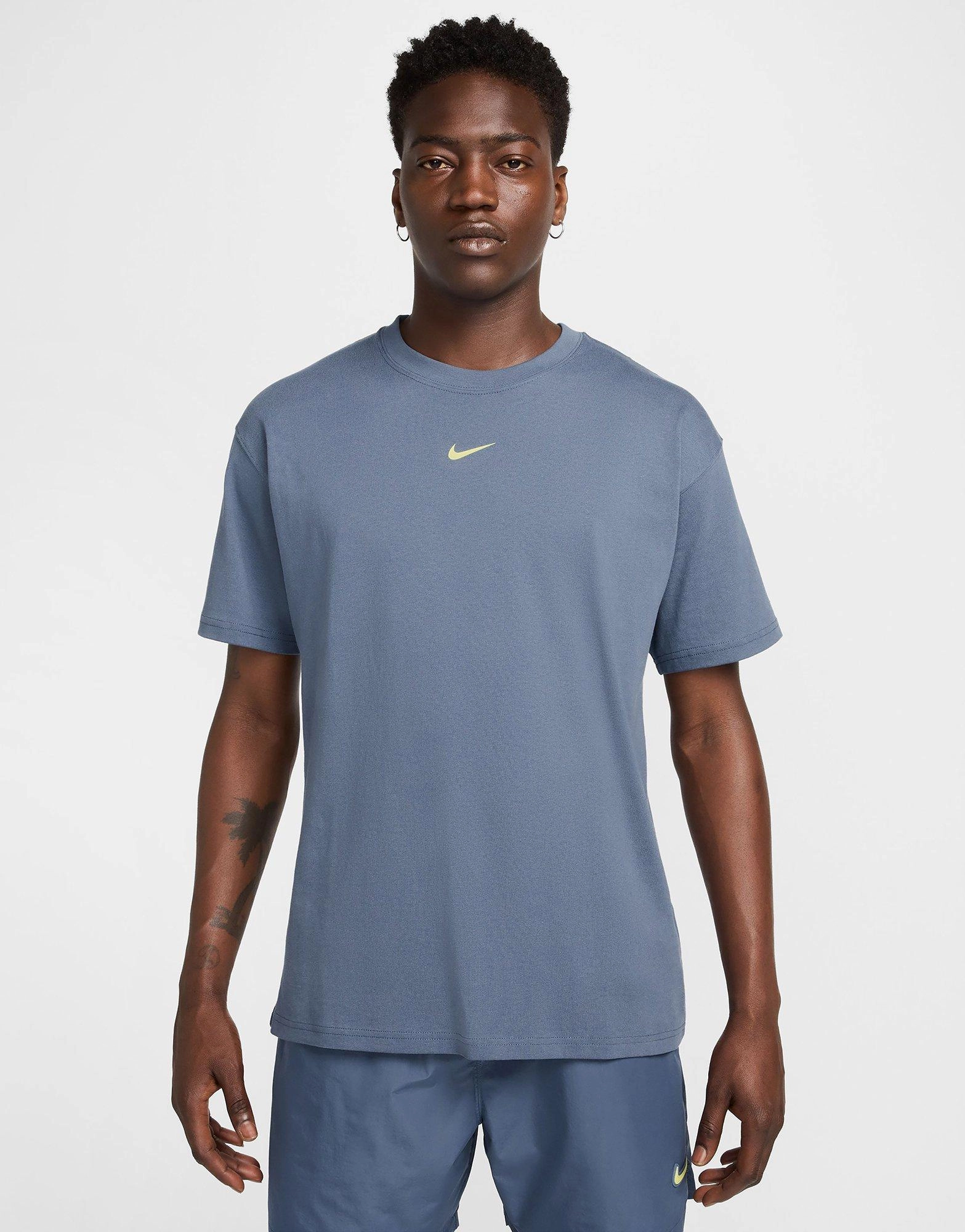 Live In Motion, Core Pulse, Versatile Drop, No-Fuss Fit, Refined Edgewear, Daily Build