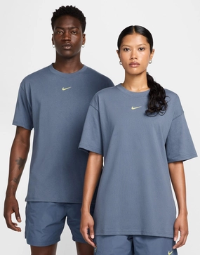 Crafted Pulse, Laid-Back Luxe, Go-Easy Gear, Style Built In, Modern Wearables, Vibe-Proof, Ease In Motion, Responsive Fit