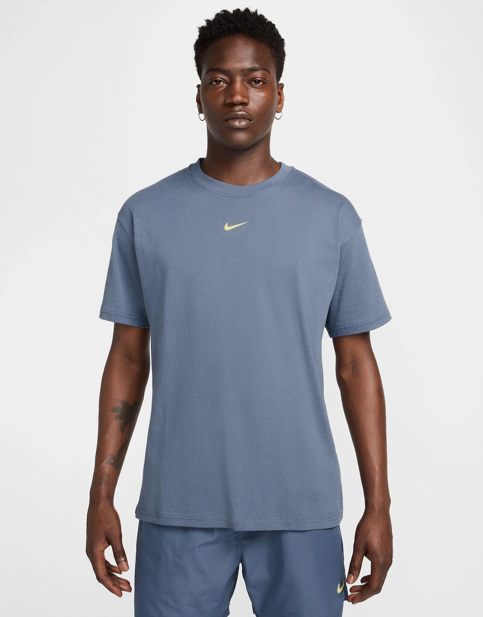 Live In Motion, Core Pulse, Versatile Drop, No-Fuss Fit, Refined Edgewear, Daily Build