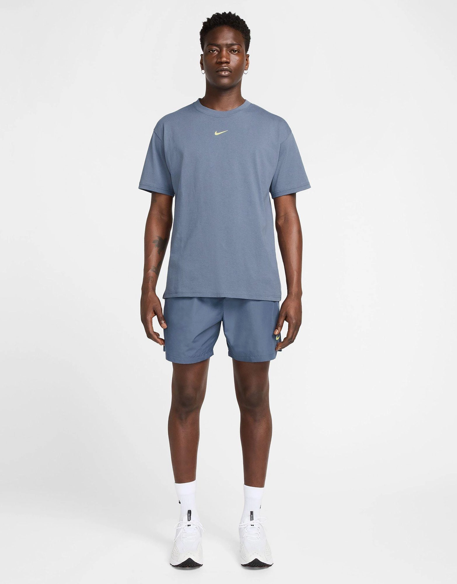 Versatile Gear, Anytime Fit, Everyday Outlook, Subtle Signature, Modular Minimalism