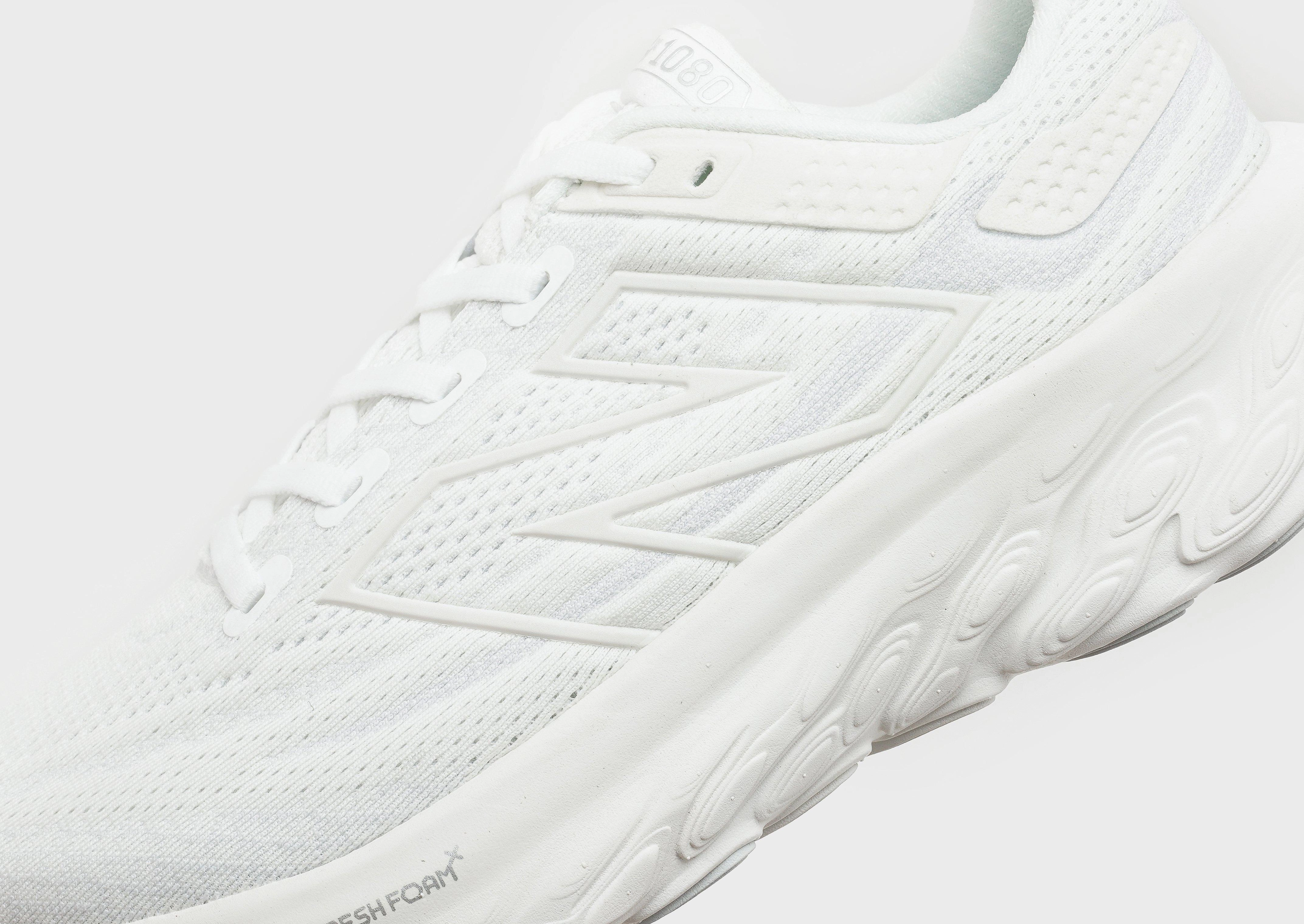 Minimal Gear, Quiet Strength, Shift Gear, Expressive Minimal, Pure Daywear, Essential Rhythm, City-Functional, Rhythmic Comfort