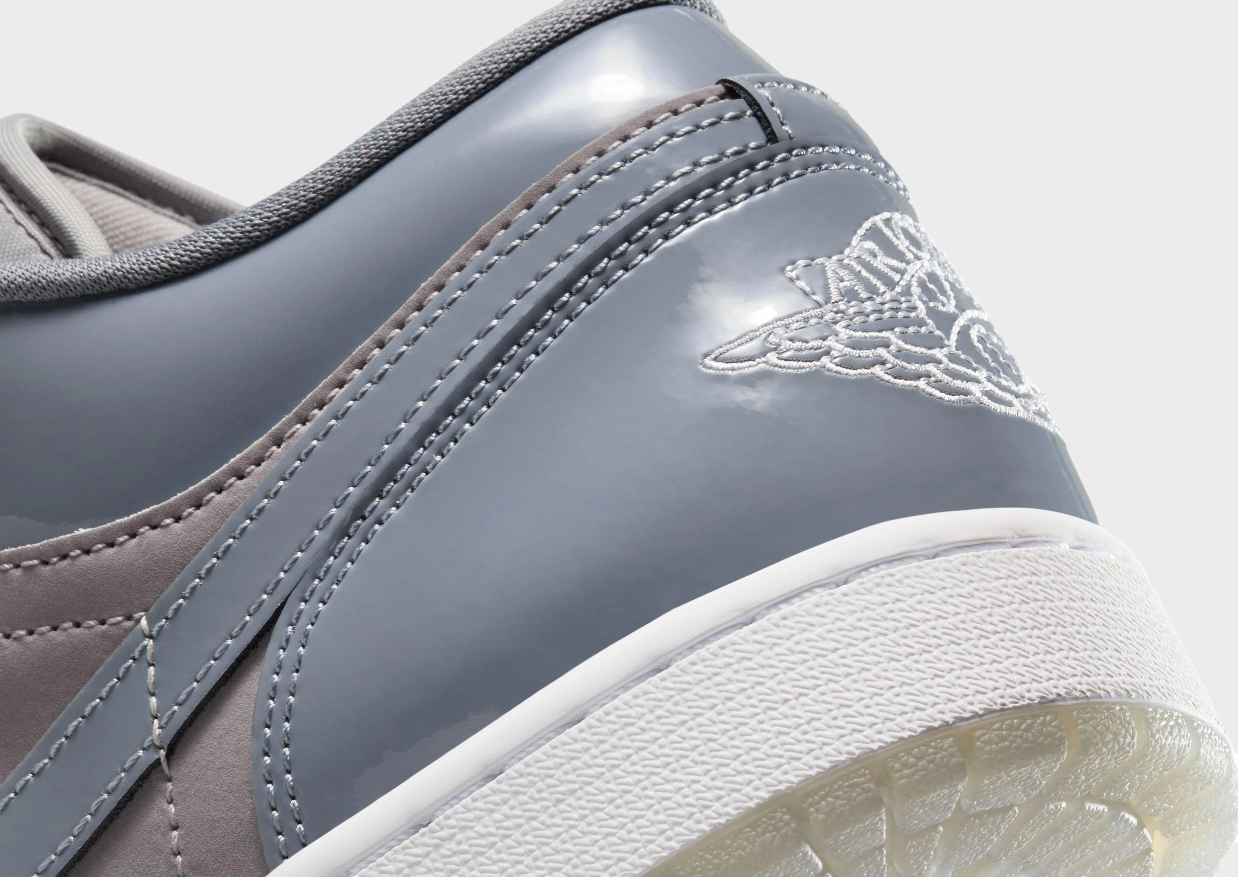Clean Forms, Living In Style, Essential Gear, Movement Ready, Distinctly Modern, Motion-Driven