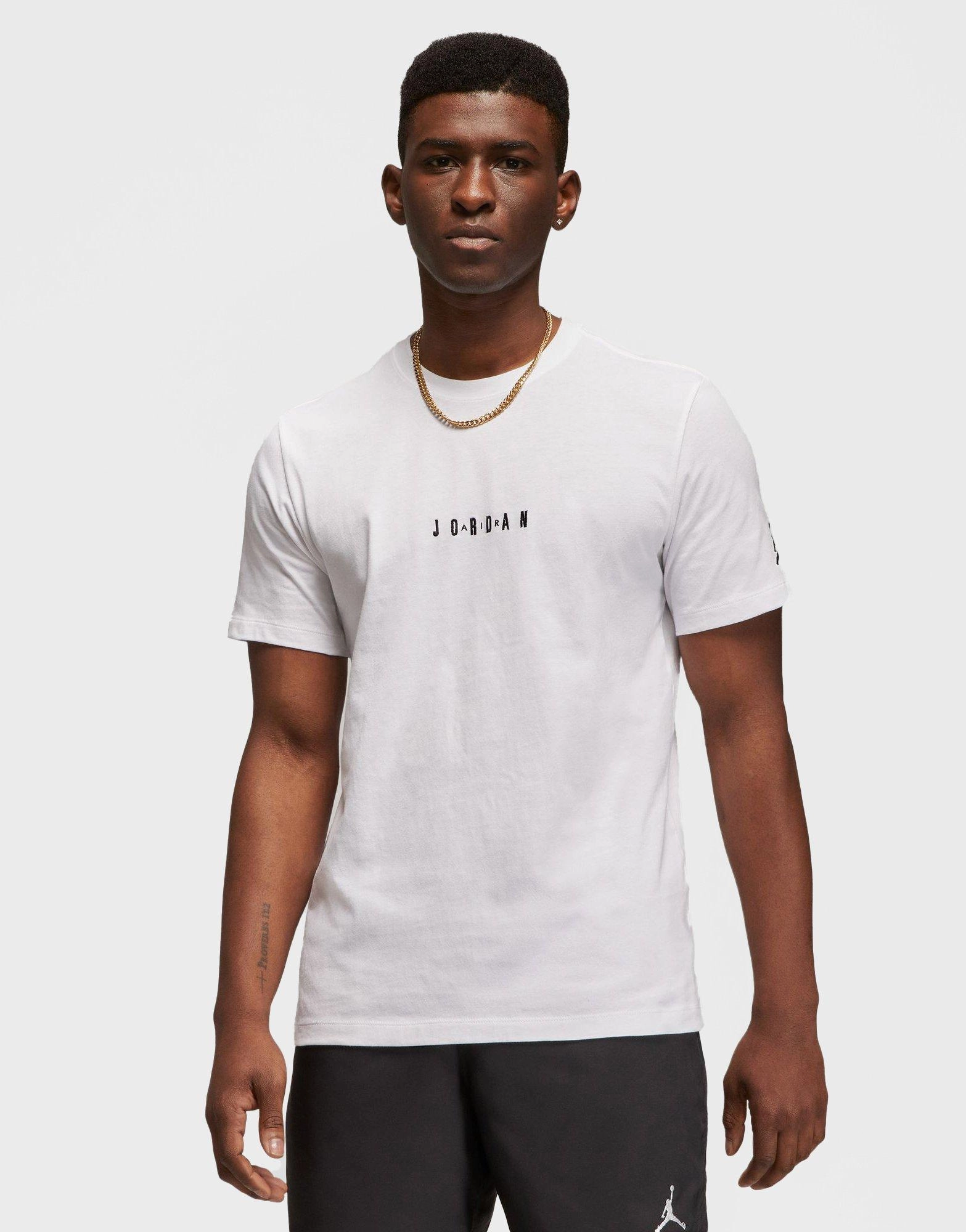 Smooth Layers, Streamlined Pieces, Built For Motion, Ease Daily, Shift Into Ease, Clean Forms