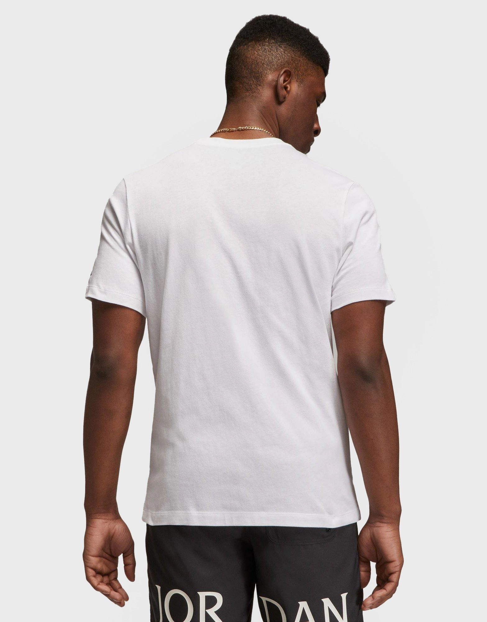 Soft Urban Core, Go-Anywhere Style, Designed For Ease, Simplicity Rules, Form Meets Calm, Refined And Raw, Refined To Move