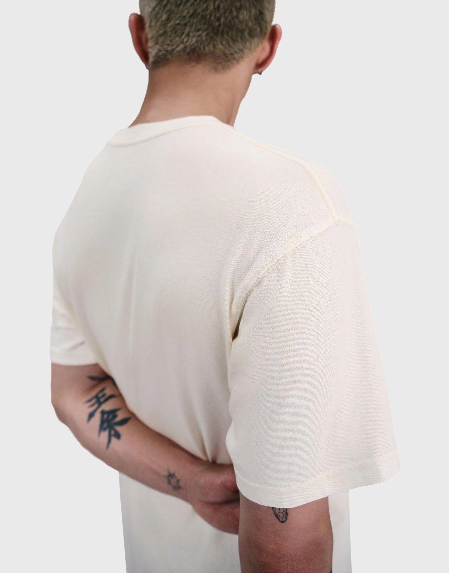 Live Lightwear, Sleek Presence, Life, Reimagined, Gear For Now, Confident Minimal