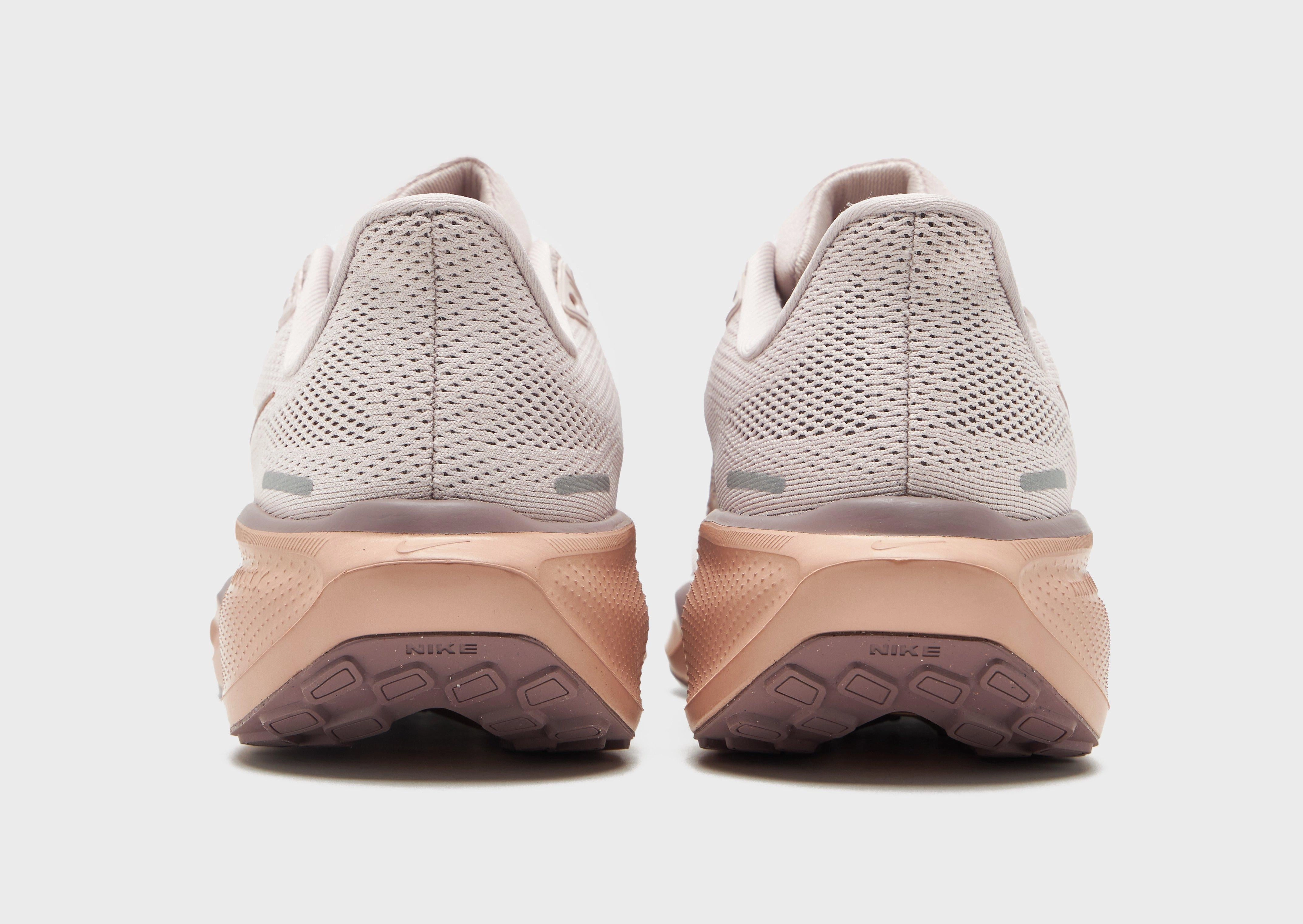 Flow In Motion, Multi-Context Fit, Core-Centric, Shaped For Today, Layer-Easy, Less Is More, Unified Fit, Engineered Comfort