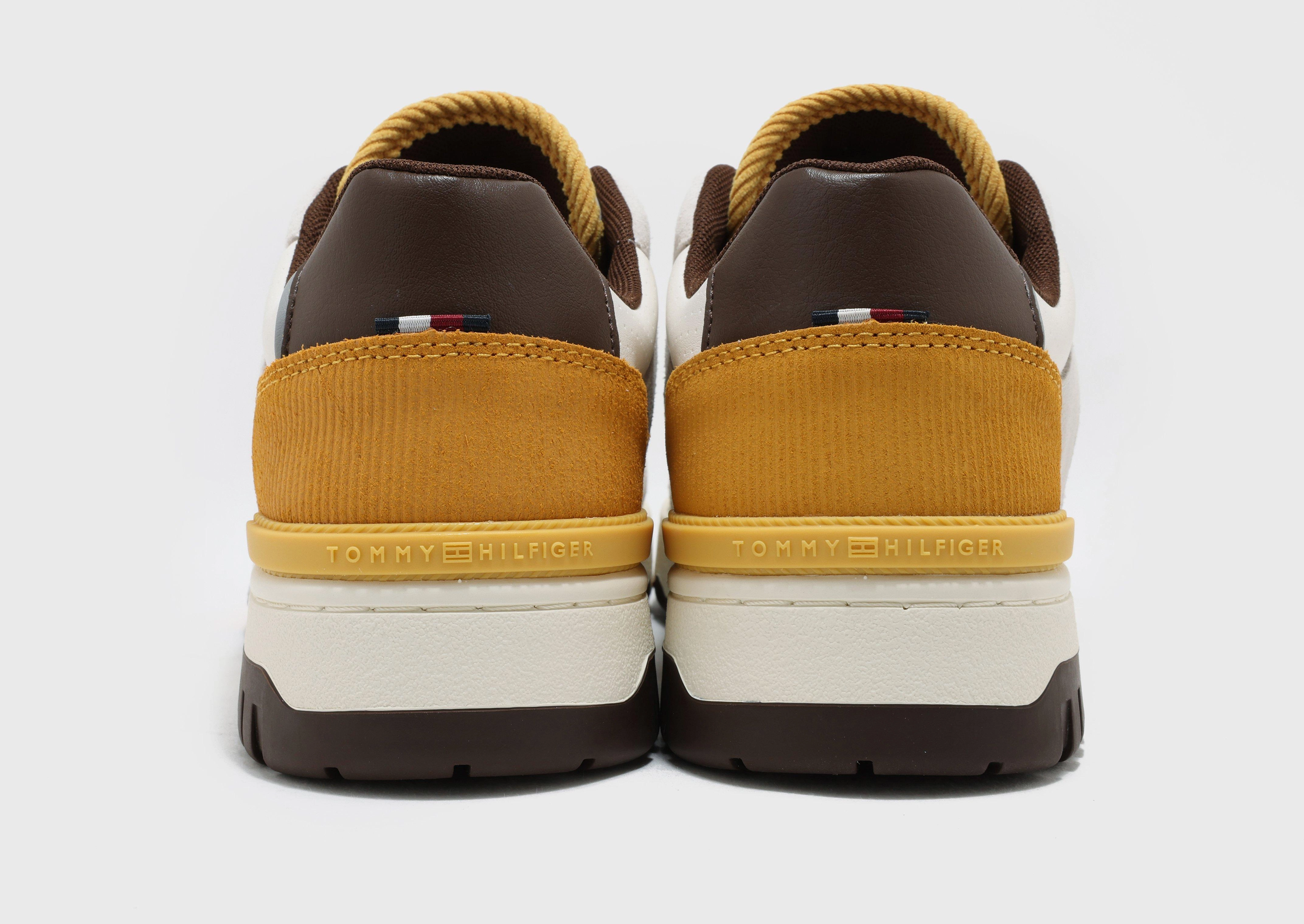 Authentic Motion, Style In Sync, Clean-Motion System, Built For Today, Beyond The Basics, Future-Ready Looks
