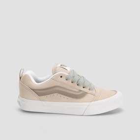 Your Flow Wear, Street-Ready, Ready For Streets, Refined Edge, Expressive Minimal, Smooth Fit, Dynamic Presence