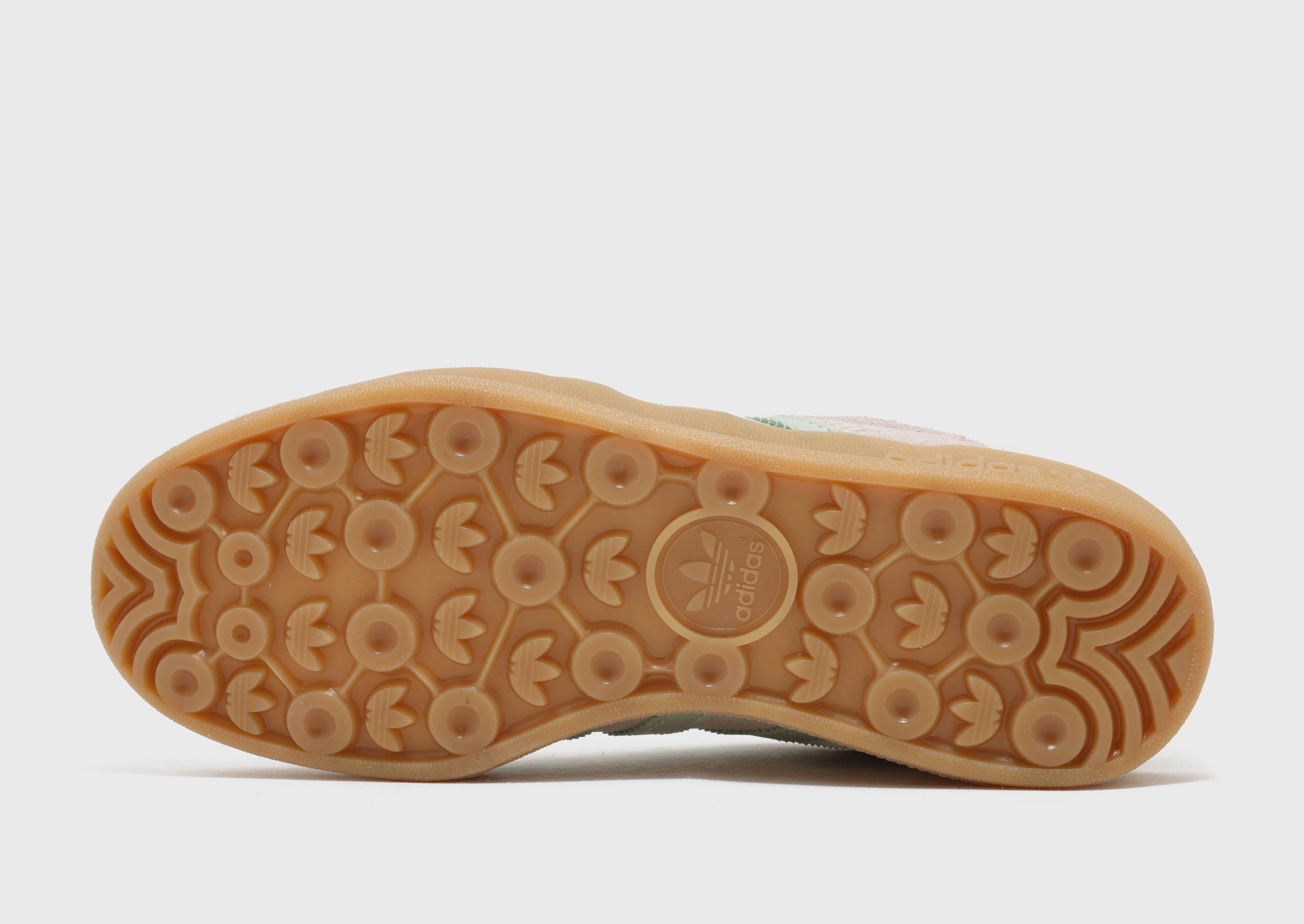 Designed For Days, Streamlined Look, Quiet Performance, Urban-Motion Fit, Life, Simplified, Your Core Layer, Layer With Ease