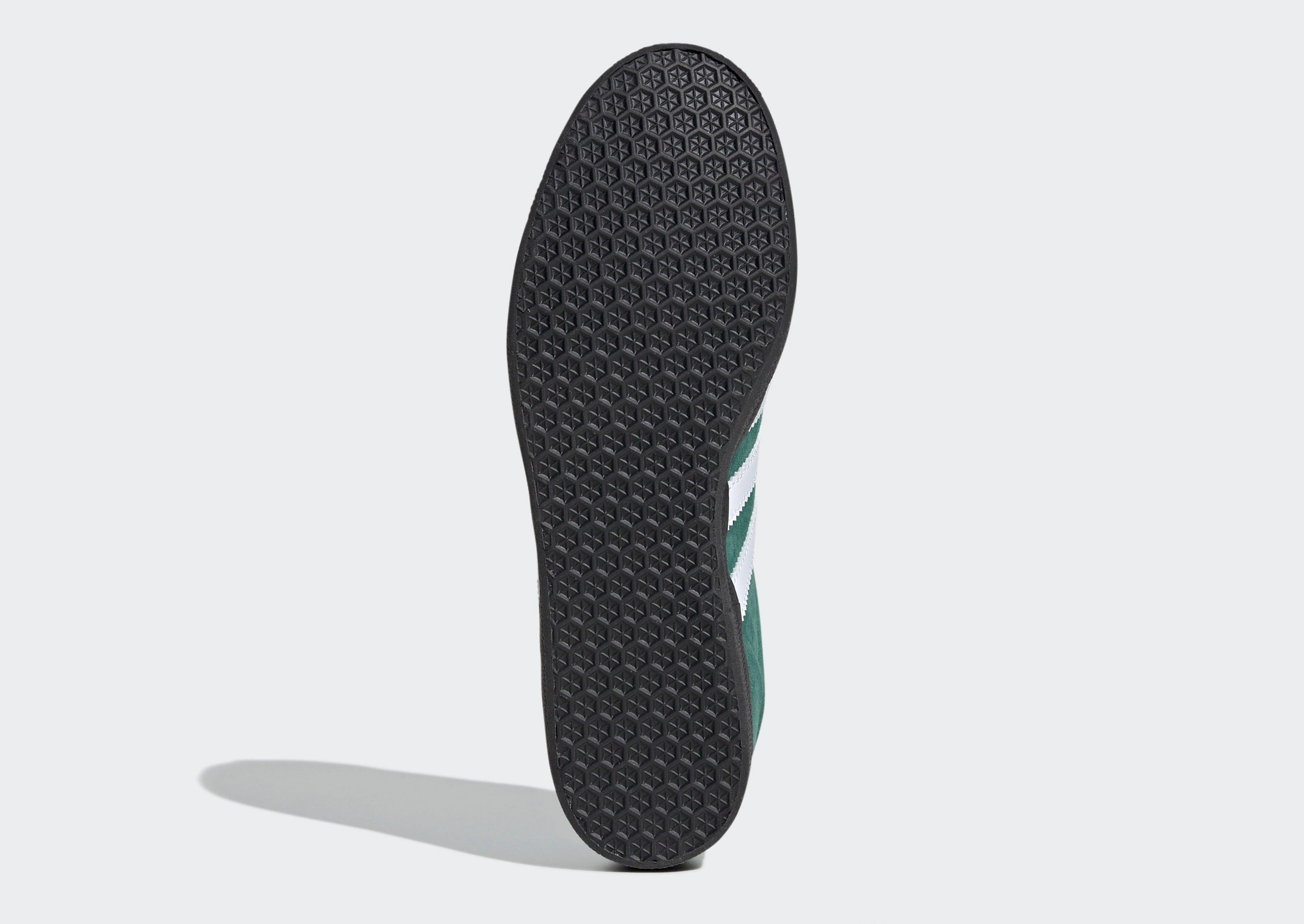 Refined Minimalism, Curated Looks, Premium Feel, Elevated Minimal, Core To Explore, Utility In Style, Fit To Live, Move-Fit