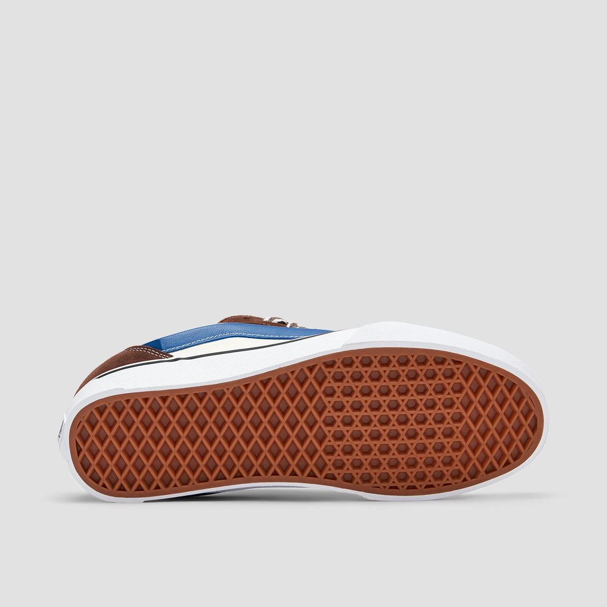Expressive Minimal, Form In Action, Forward Pulse, Season-Neutral, Integrated Lifestyle, Engineered For Flow