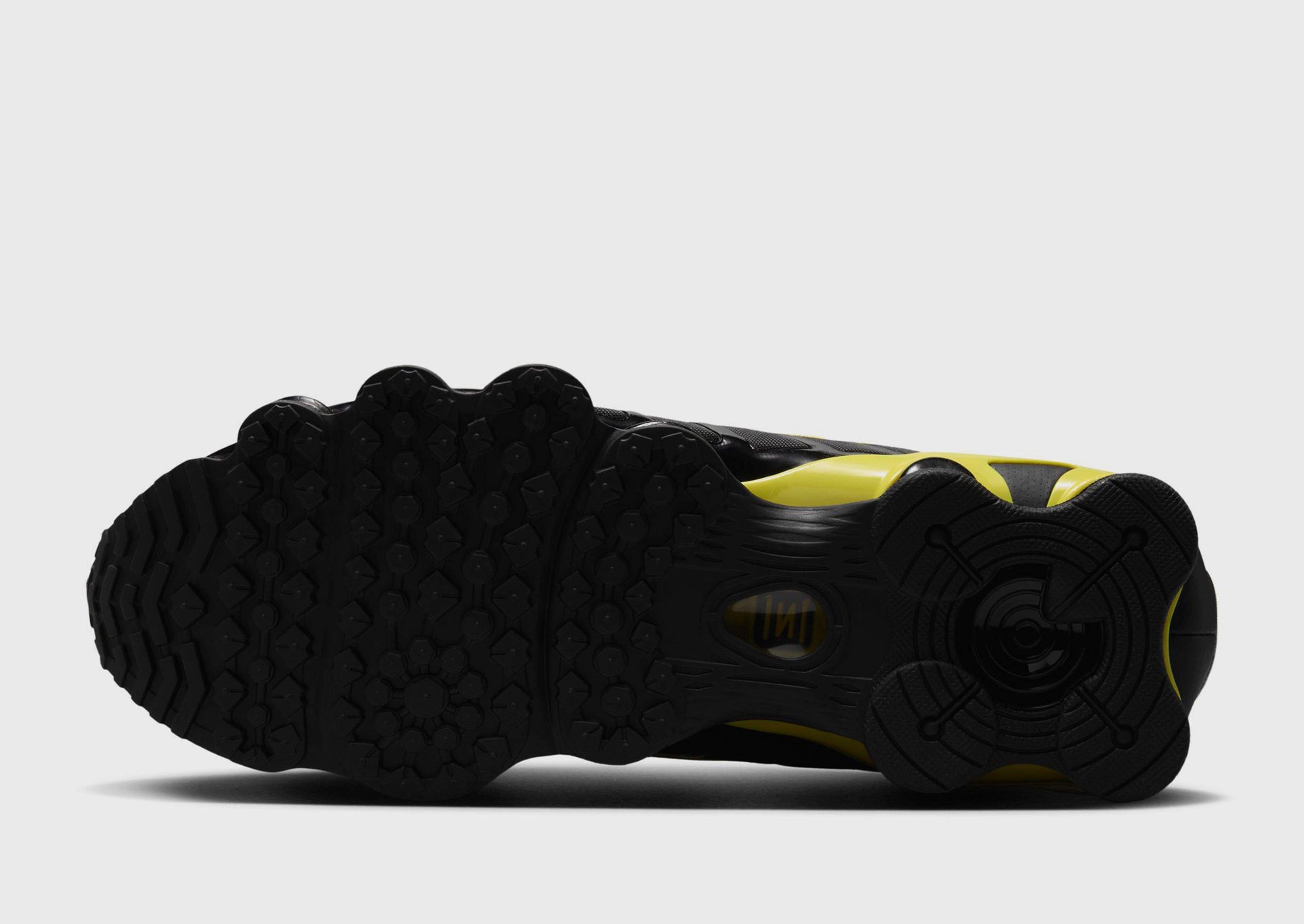 Form-Light Fit, Future Classic, Tech-Forward Fit, Life-Ready Layers, Cool Utility, Go-Gear, Lifestyle Rhythm, Elevated Motion