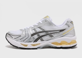 Hybrid Life, Subtle Performance, Minimal Details, Flow-Forward Gear, Comfort Refined, Daily Wear, Motion-Driven, Anyday Style