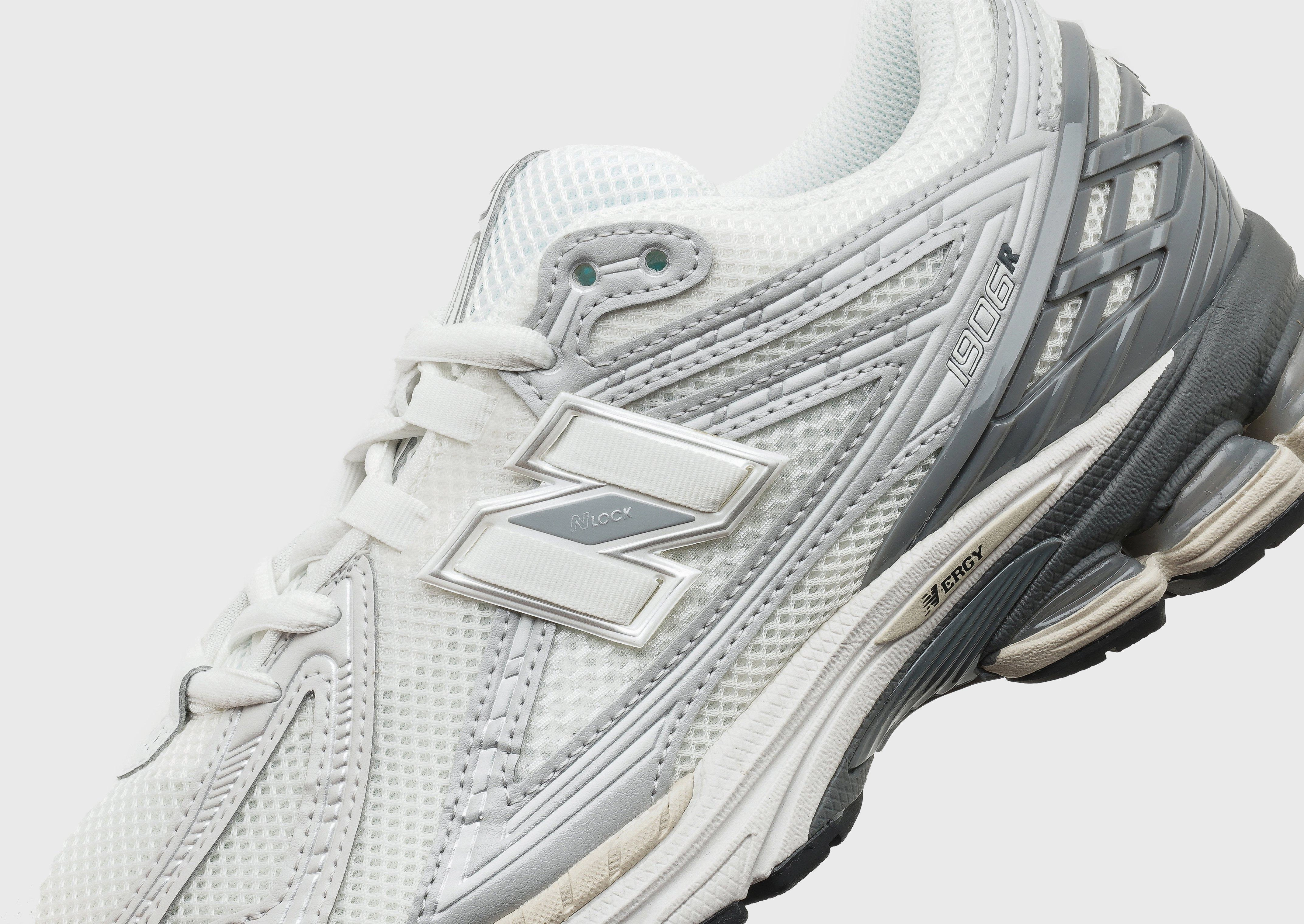Layer Logic, Freedom Fit, Minimal Gear, Flow-Forward, Tailored For Life, Comfort-Driven, Streamlined Look, Crafted Fit