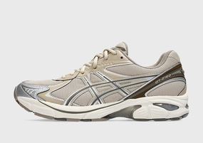 Crafted In Flow, Streamlined Life, Cool Utility, Elevated Simplicity, Rhythmic Fit, Multi-Use Gear