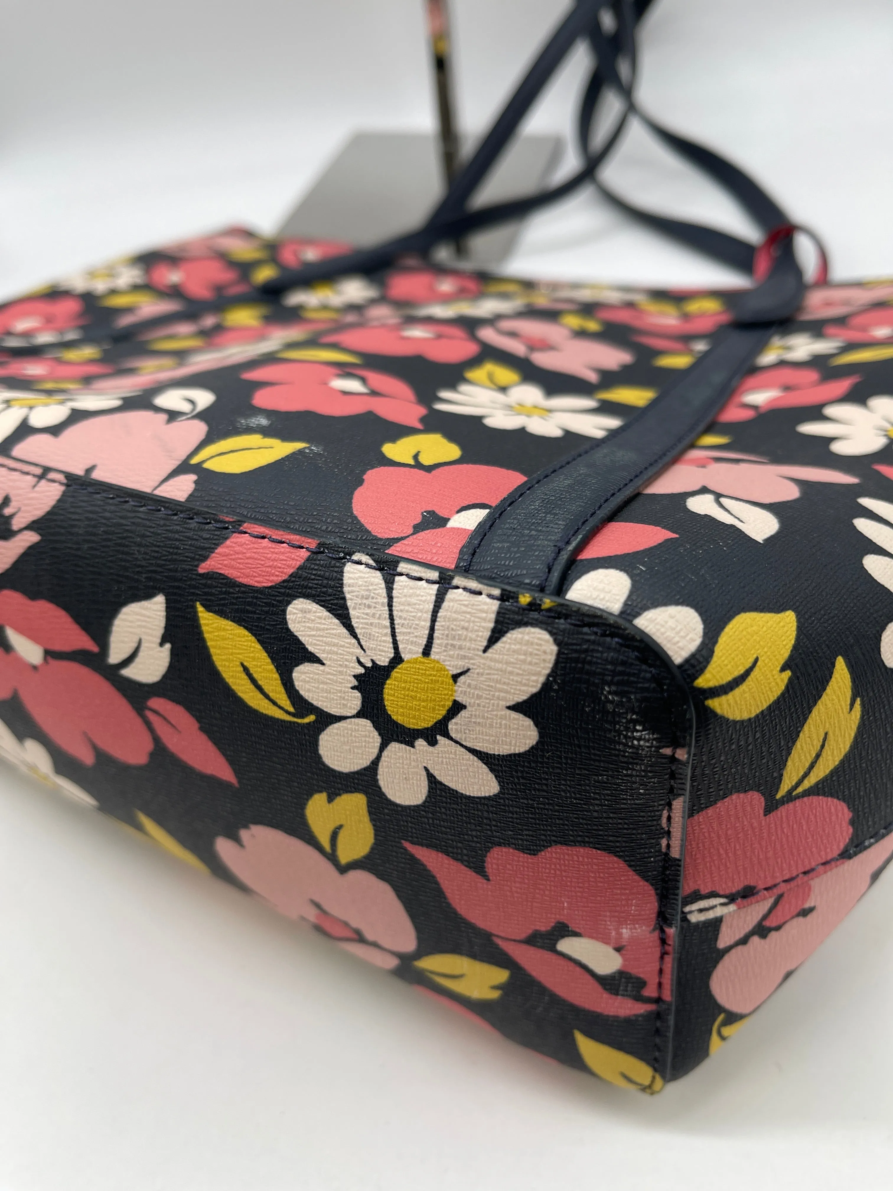 Handbag Designer By Kate Spade, Size: Large Kate Spade Bags